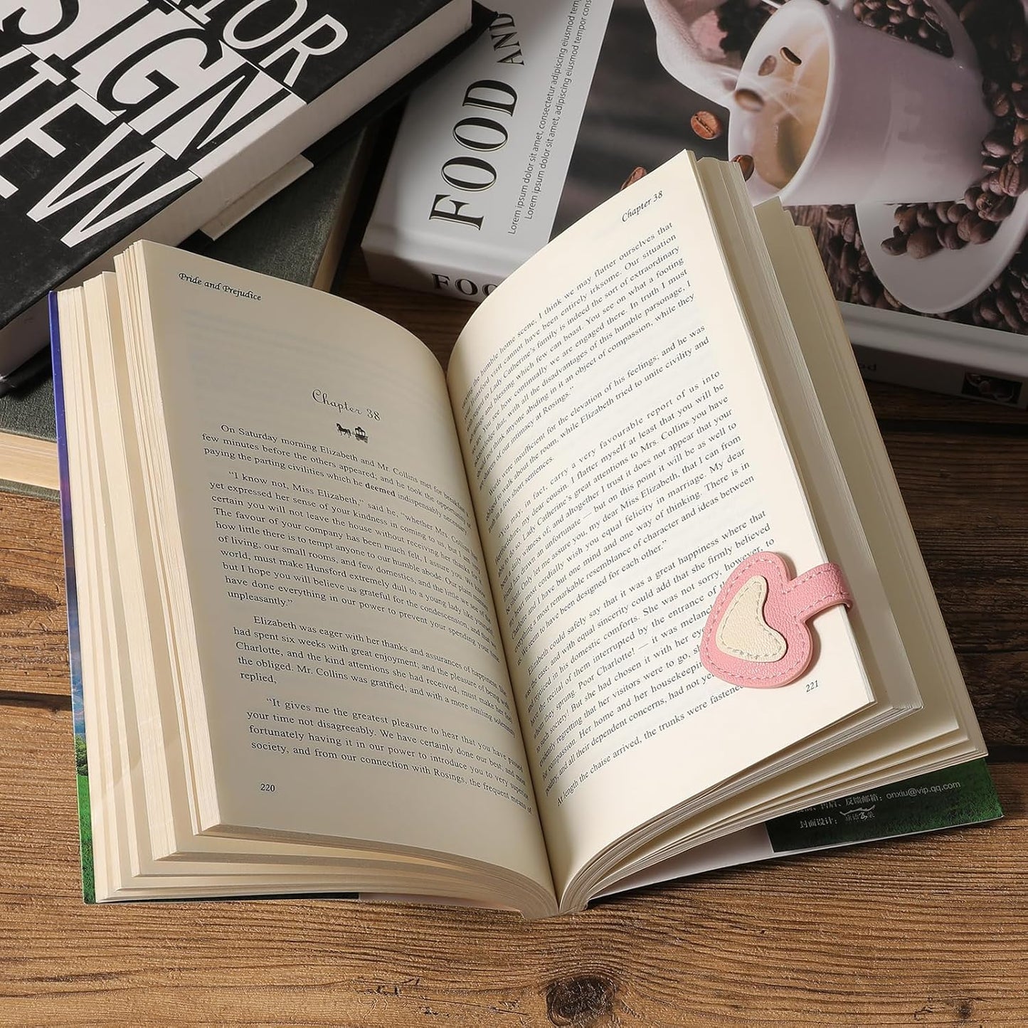 2Pcs Magnetic Leather Bookmark Cat, Heart Magnetic Pen Holder Book Marks Clip Gift for Cat Lover Magnet Page Clips for Women Men Reader Teachers Book Lovers Writer