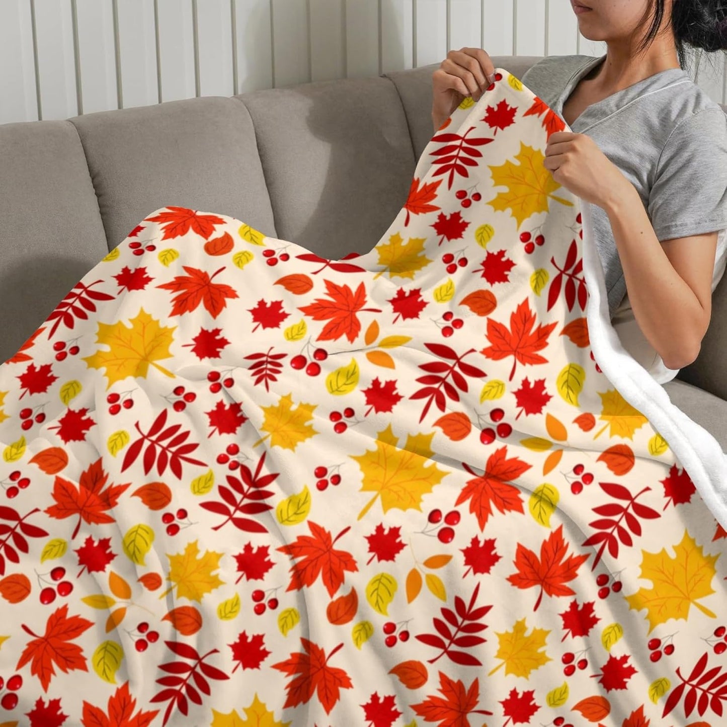 Fall Throw Blanket, Orange Maple Leaves Soft Fuzzy Plush Fleece Blanket, Cozy Warm Flannel Autumn Blankets for Couch Sofa Bed Living Room Home Decor Thanksgiving Gifts Ideas 50"X60"