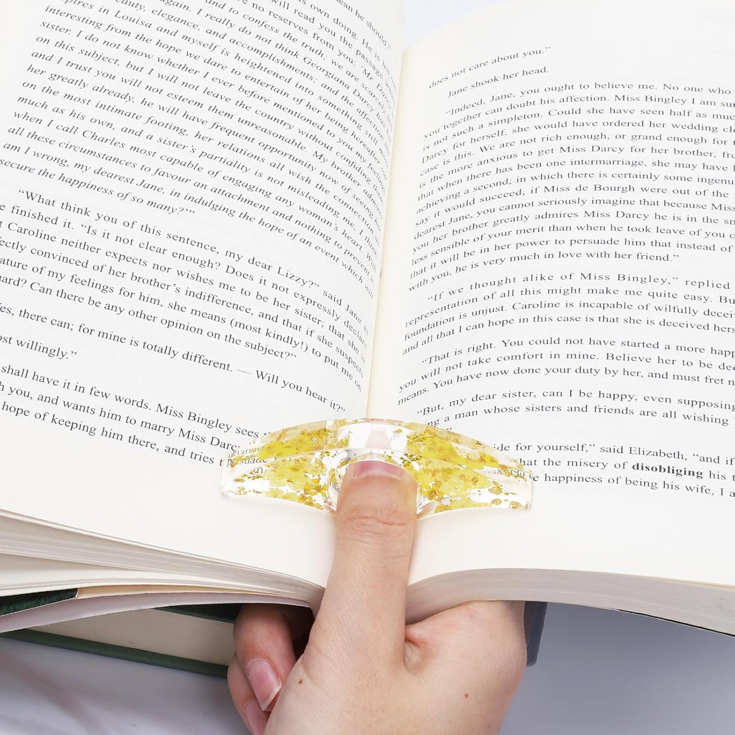 Book Page Holder, Tumwisk 2PCS Reading Accessories, Handmade Dried Flower Thumb Page Holder, Reading Accessories for Book Lovers, Resin Thumb Bookmark Gifts for Readers（Pink and Yellow