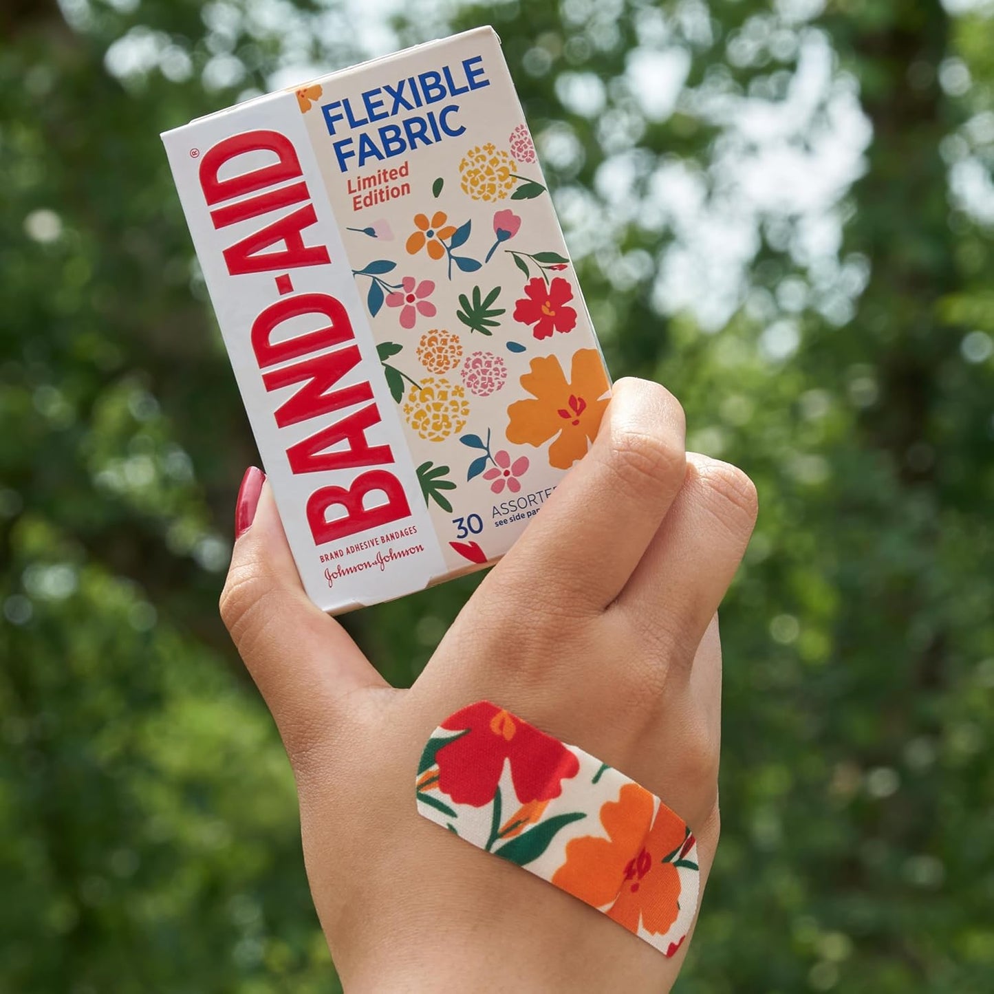 Band-Aid Brand Flexible Fabric Adhesive Bandages, Comfortable Flexible Protection & Wound Care for Minor Cuts & Scrapes, First Aid Bandage with a Wildflower Design, Assorted Sizes, 30 ct