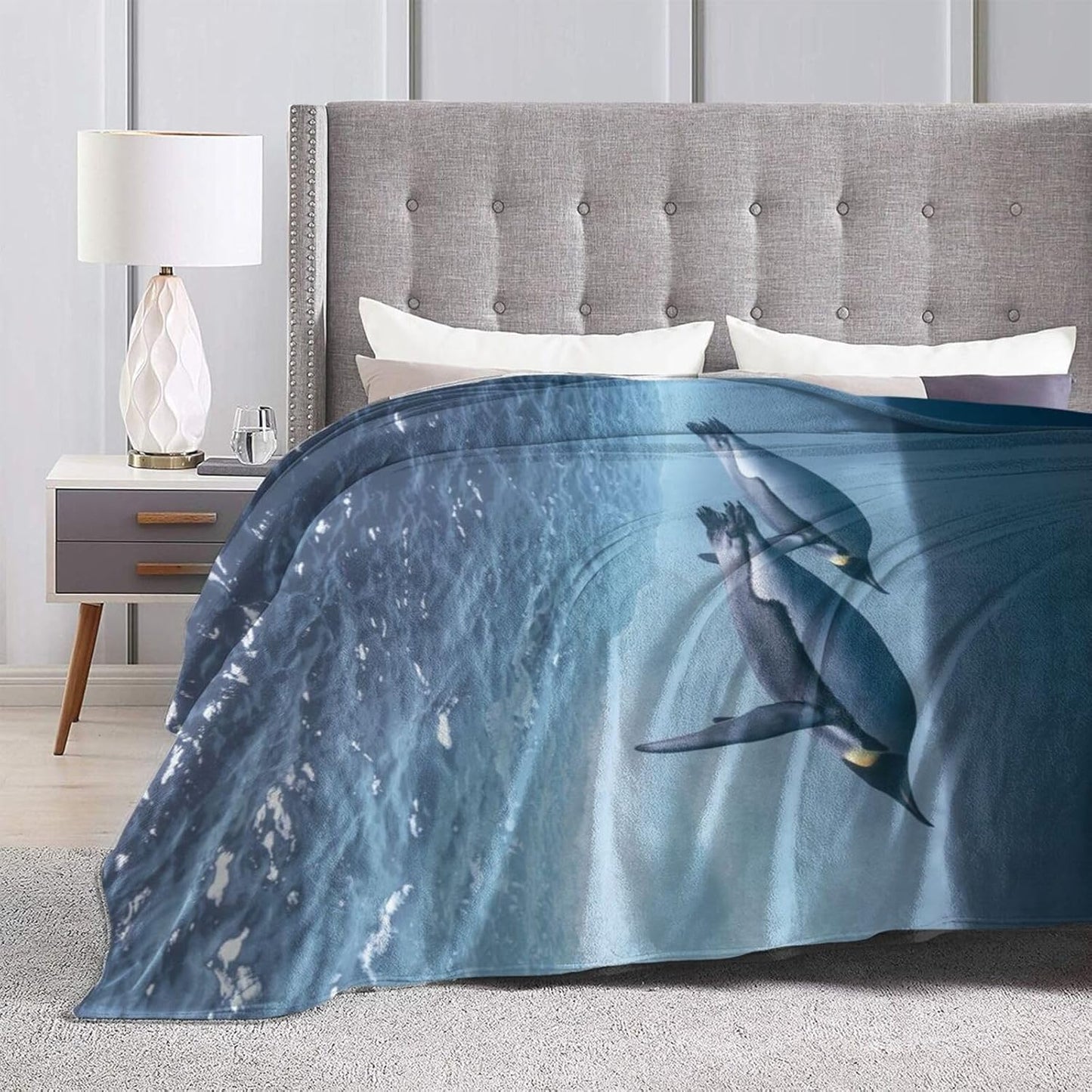 Penguin Throw Blanket Gifts for Adults Kids Flannel Decorative Blankets Fuzzy Sofa Warm and Cozy Throws for Living Room for Bedding Couch and Gift 60"x50"