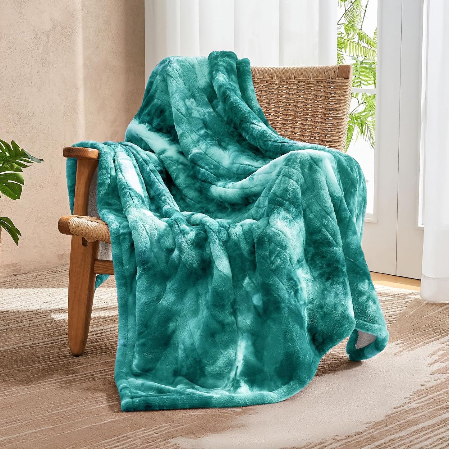 Electric Heated Throw Blanket 50"x60",Luxury Green Faux Rabbit Fur Electric Throw Blanket,Fast Heating Soft Fluffy Thick Electric Blanket with 6 Heating Levels & 12H Auto Off