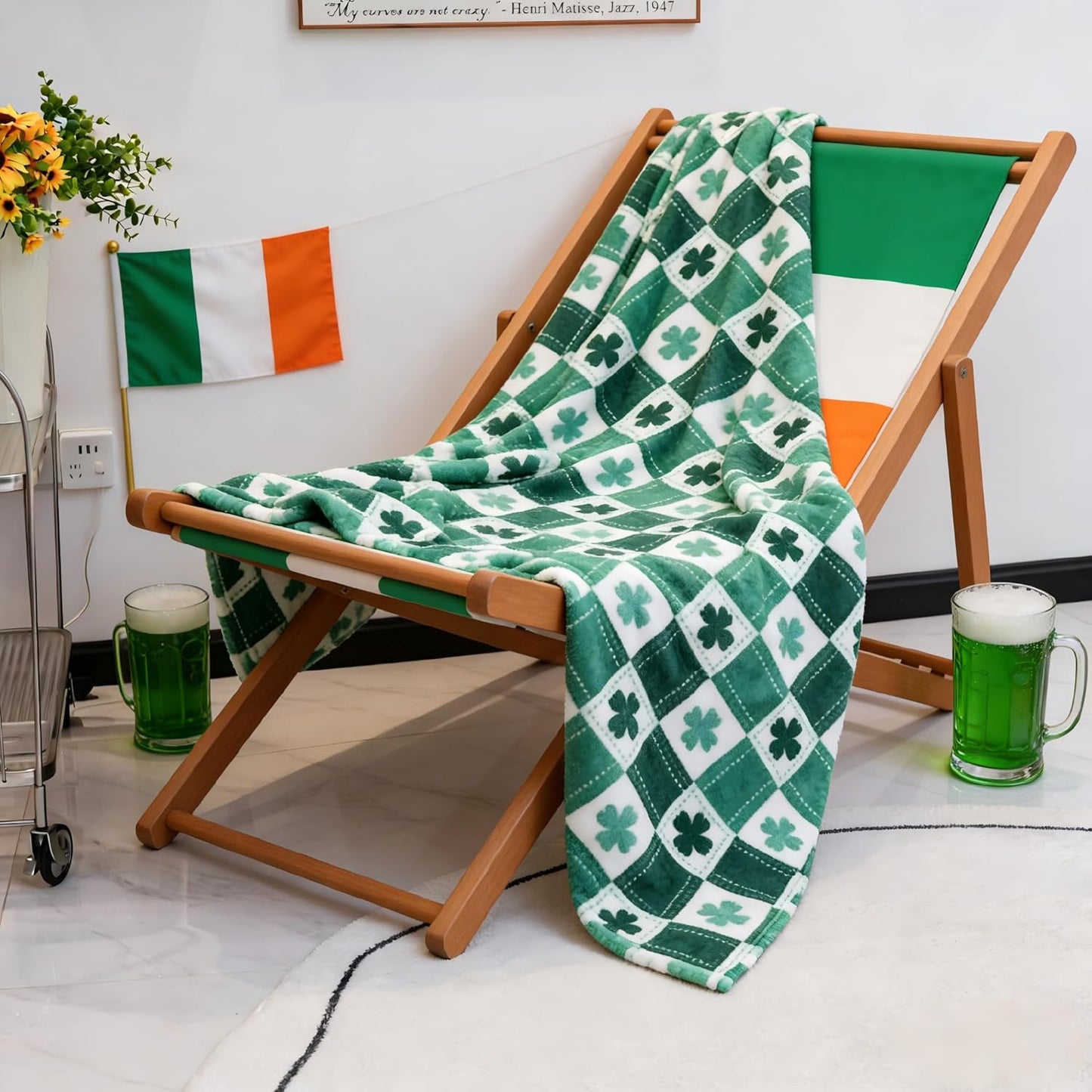 St. Patrick's Day Blanket, Green Shamrock Throw Soft Fuzzy Plush Cozy Fleece Blanket for Couch Sofa Bed, Irish Themed Home Decor Gift, 50 x 60 Inches