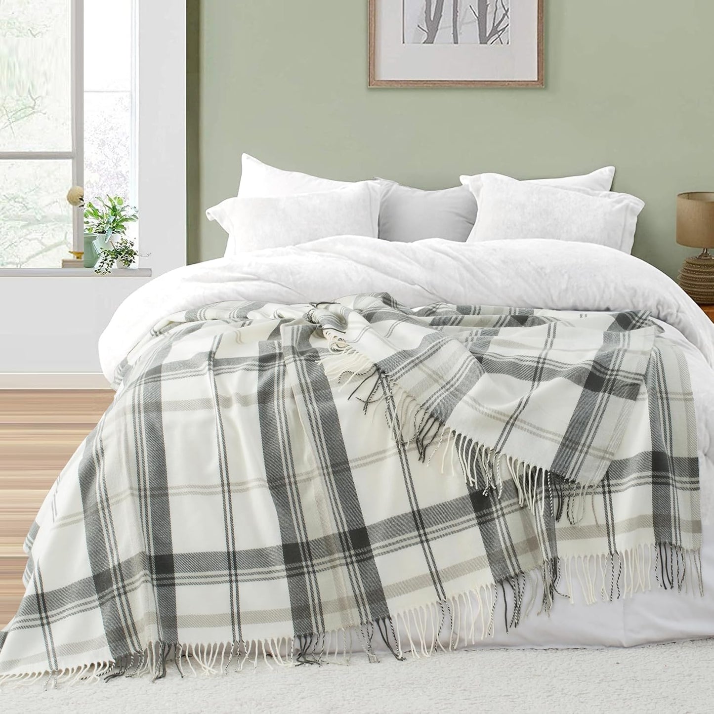 Grey and White Plaid Throw Blanket for Couch,60"X80" Super Soft Cozy Warm Home Decorative Throws with Tassels for Bed Sofa Picnic