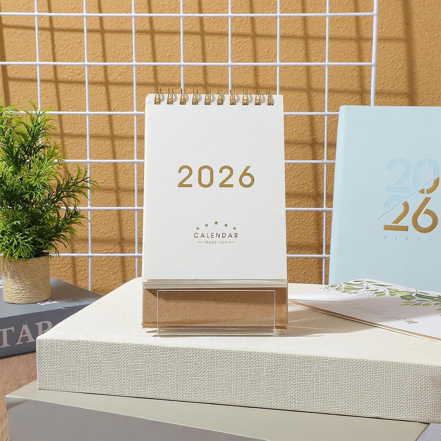 Milisten 10pcs Acrylic Card Display Stands Greeting Card Holder Easels with Bases 10cm 7.5cm for Retail Sports Business Display