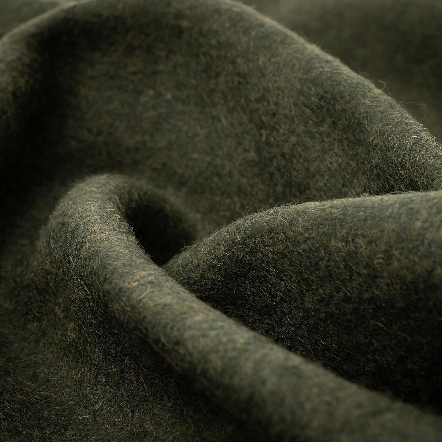Arcturus Tahoe Wool Bed Blanket | Soft, Breathable Wool Blanket for Year-Round Comfort - Queen Size (90"x 96") | Thick, Washable & Warm (Olive Green)