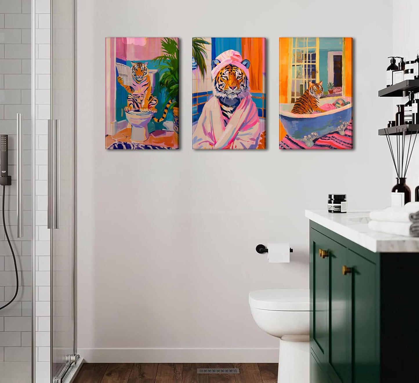 3 pcs Funny Bathroom Tiger Wall Art Eclectic Pink Kitsch Dopamine Aesthetic Animal Pictures Wall Decor Tiger in Bathtub Fashion Poster Print Artwork for Bathroom Toilet Furniture Decoration