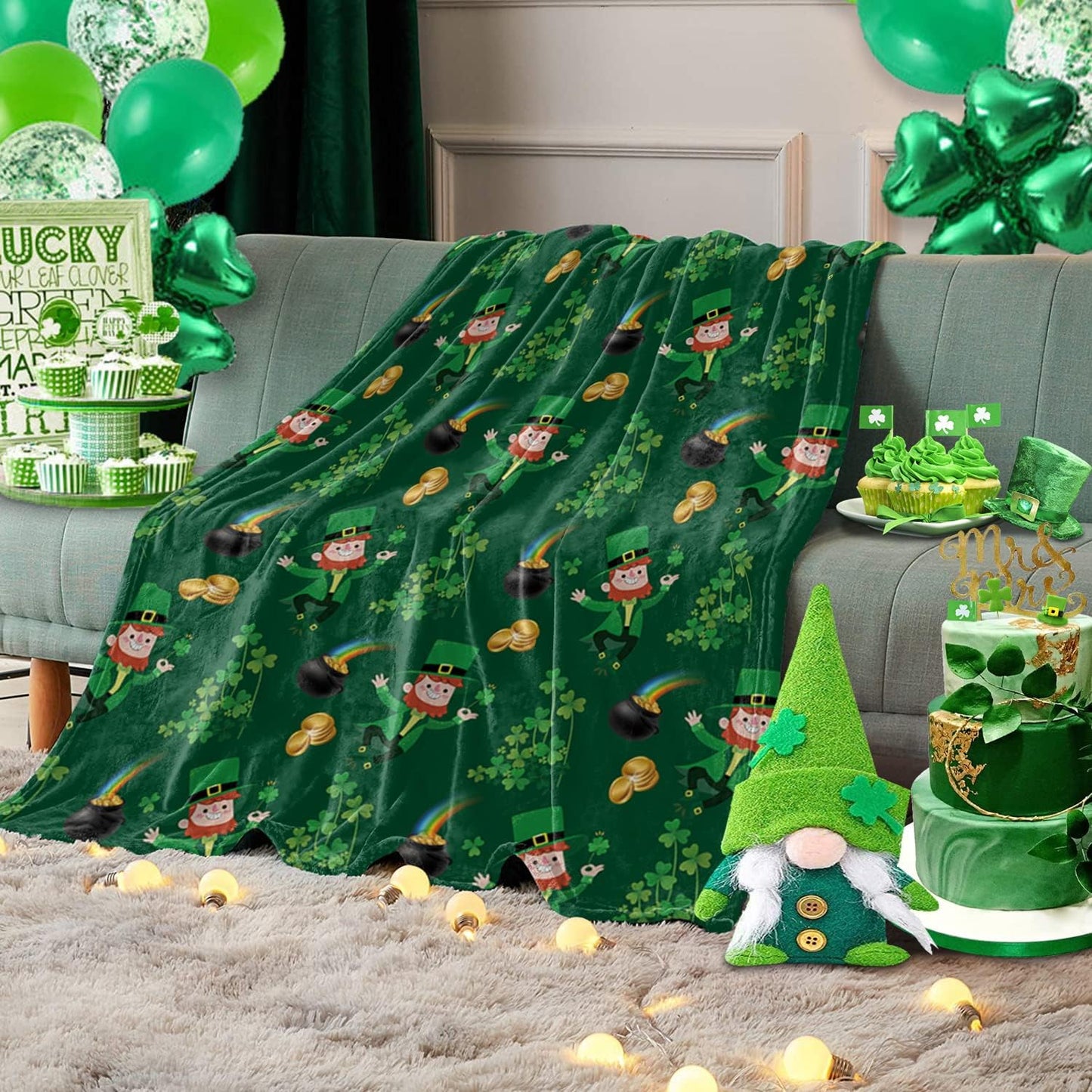 Chucoco St. Patrick's Day Leprechaun Men Throw Blankets Irish Lucky Clovers Gold Coins and Rainbow Fuzzy Soft Bed Cover Bedspread Lightweight Luxury Blanket for Couch Sofa Chair 40x50In