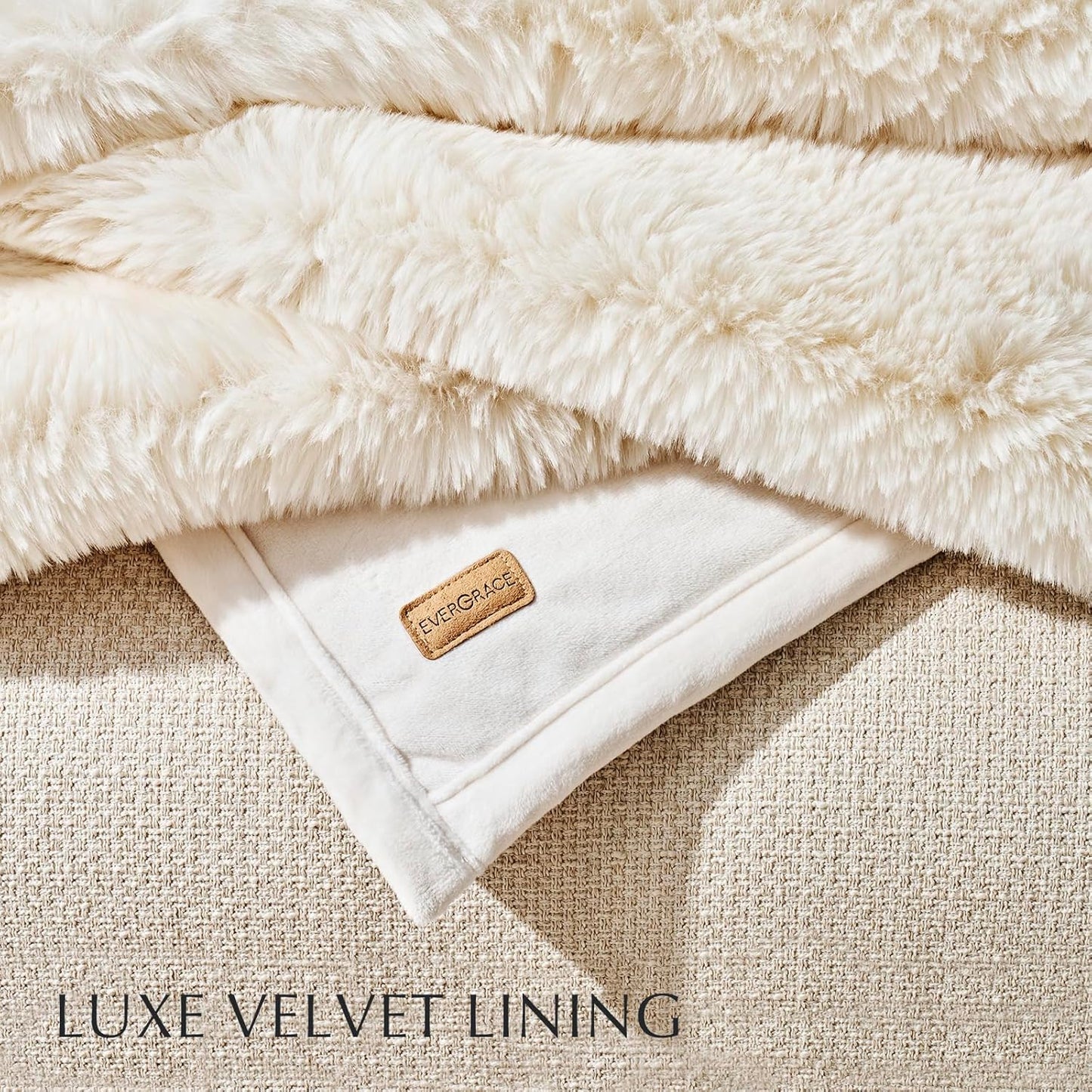 EVERGRACEHOME Luxury Soft Faux Chinchilla Fur Throw Blanket for Couch, Warm Thick Heavy Winter Throw Blanket 1220GSM for Bed, Fluffy Cozy Mink Blanket with Reversible Velvet, Arctic White, 50"x60"