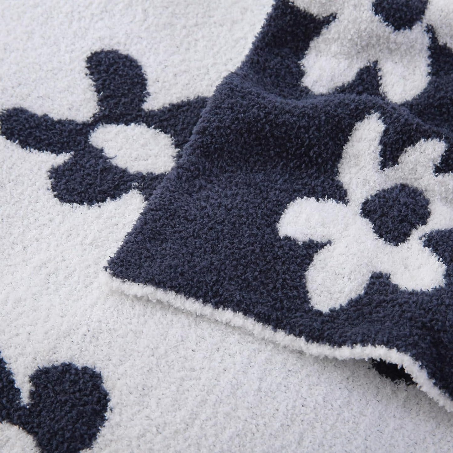 Floral Reversible Throw Blanket - Chenille Daisy Sunflower Knit Blanket for Couch Bed, All Season Soft Microfiber Decorative Throws for Home Decor, 50x60 inches, Dark Blue/Off White.