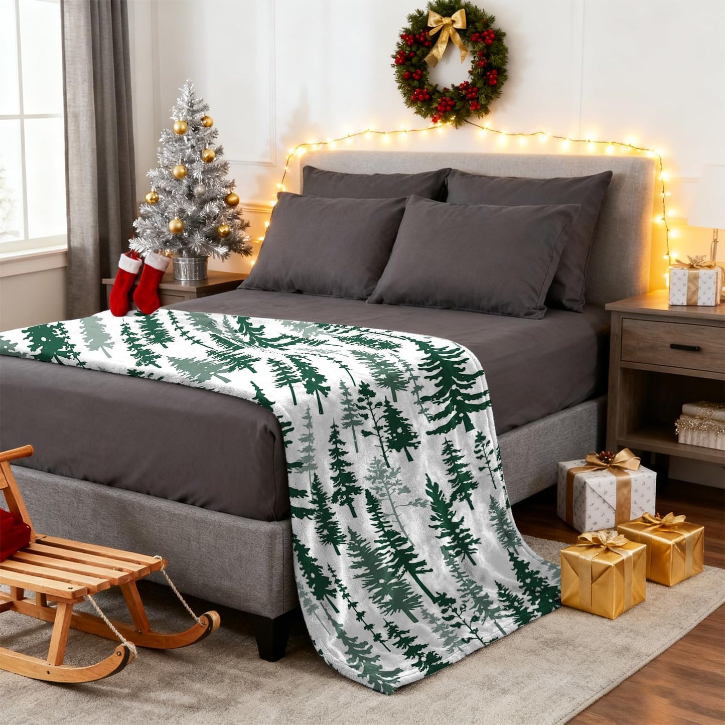 Christmas Tree Throw Blanket, Green Pine Trees Fuzzy Blanket, Winter Forest Christmas Holiday Soft Cozy Flannel Blanket for Bed Couch Sofa, 50x60 Inches
