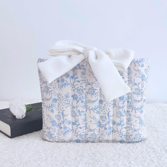 Vintage Floral Book Sleeve with Bow – Bible Cover for Women, Padded Cotton Book Pouch with Velvet Lining – Fits Standard Size Bibles and Books (Blue Vintage, Meduim)