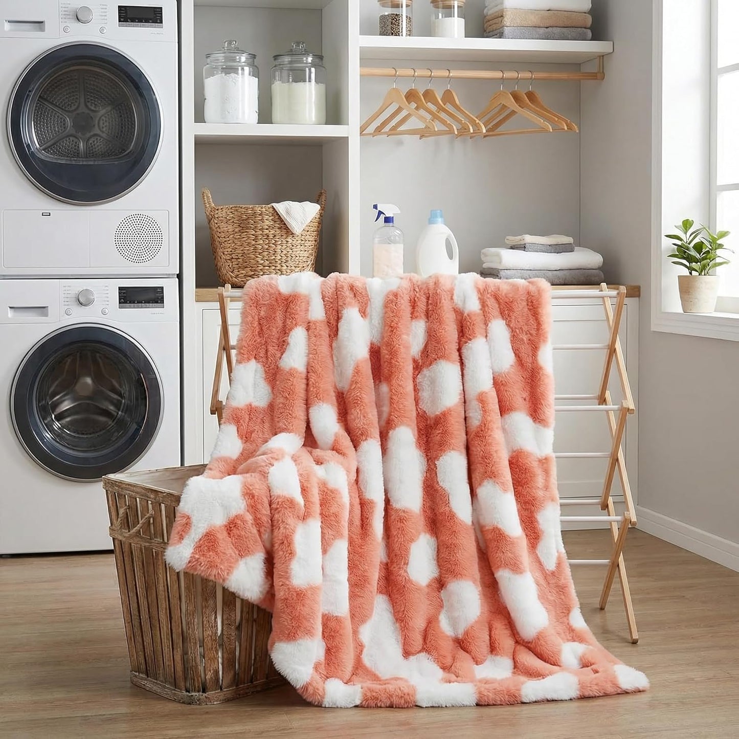 Cozy Bubble Blanket Twin, Gift for Mom Mother's Day, Blush Pink and White Soft Breathable Foldable Travel Blanket for Spring Home Leisure Bed Office Nursery, Machine Washable, 60" x 80"