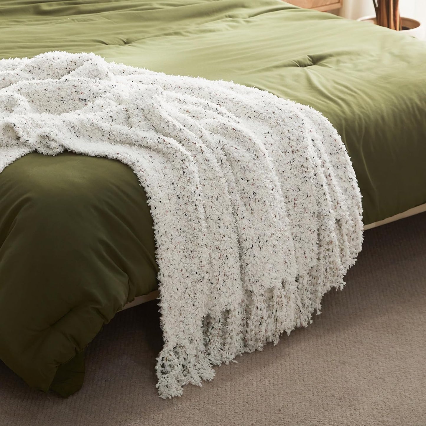 SLEEP ZONE Throw Blanket for Couch, Luxury Boho Throw Blankets for Bed All Season Cozy Bed Blankets 50"x60", White