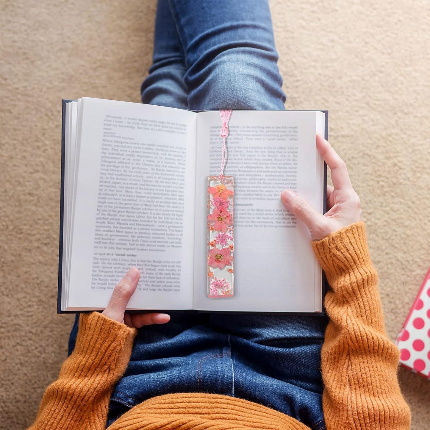 Dried Flower Resin Bookmarks and Book Holder Transparent Floral Page Marker with Tassels Handmade Thumb Ring Personalized Reading Accessories Gift for Women, Girls, Adults, Kids