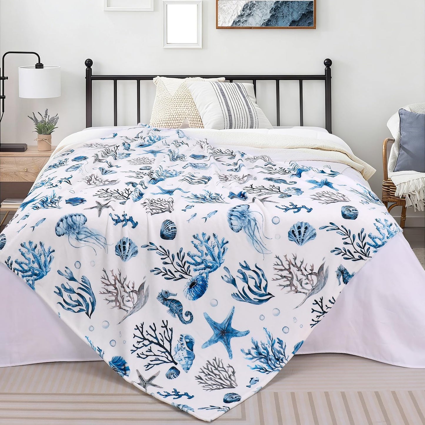 Nautical Coastal Throw Blanket Ocean Beach Throw Blanket Starfish Coral Jellyfish Shell Ocean Theme Warm Cozy Blankets Super Soft Plush Flannel Fleece Blankets for Couch Sofa 60"x80"