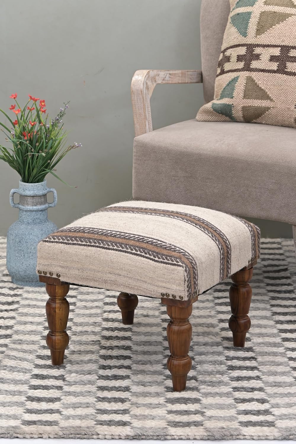 Handmade Jute Soft Ottomans Square Shape Stool for Sitting and Foot Rest with Wooden Legs, Entryway Modern Stool for Living Room, Bedroom (White Wool, L 15.74 x W 15.74 x H 14 inch)