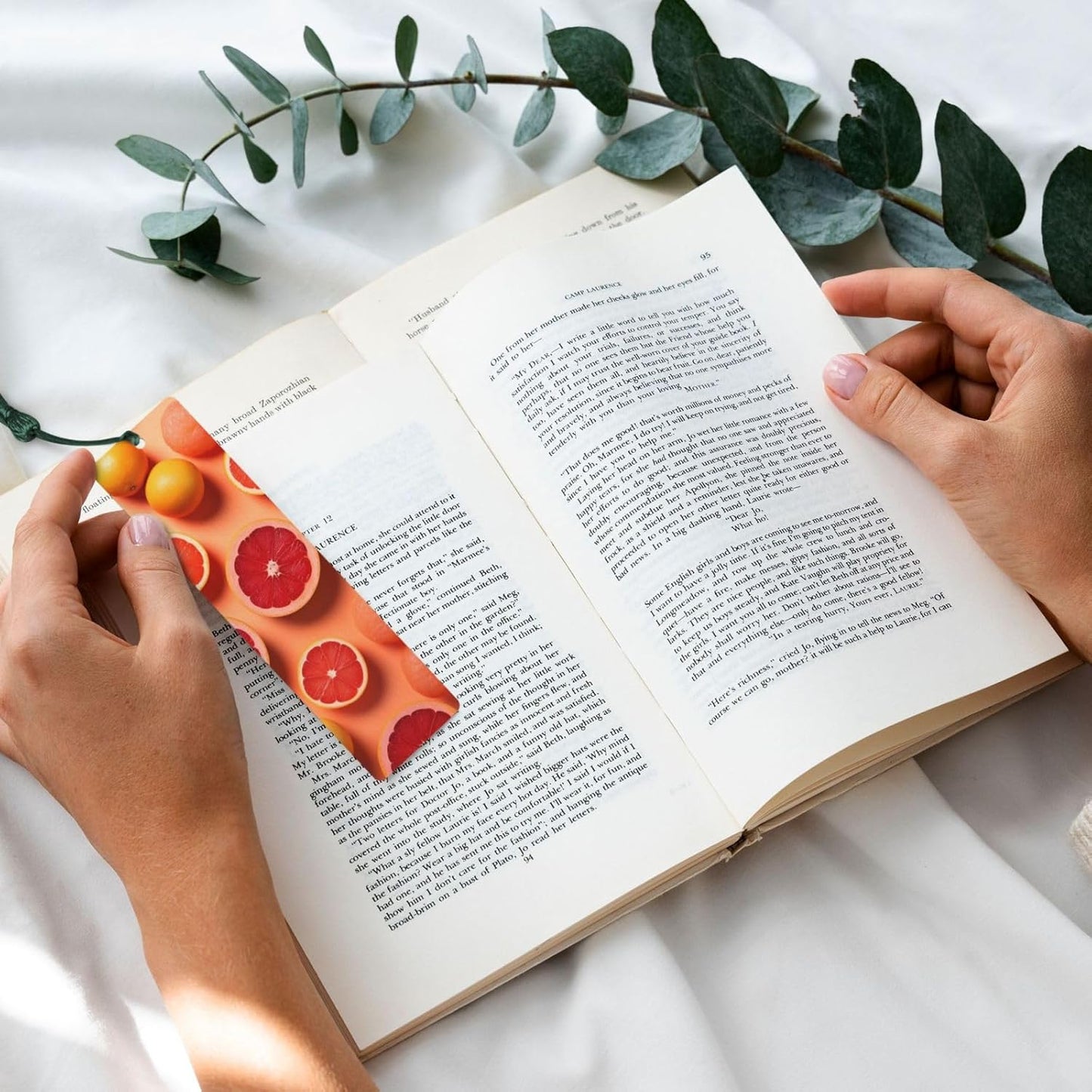 Pile of Grapefruit Slices Bookmarks Gifts for Women Men, Wooden Bookmarks for Book Lovers, Vintage Book Marks Ornaments with Tassel, Unique Personalized Reading Page Markers Dark Green