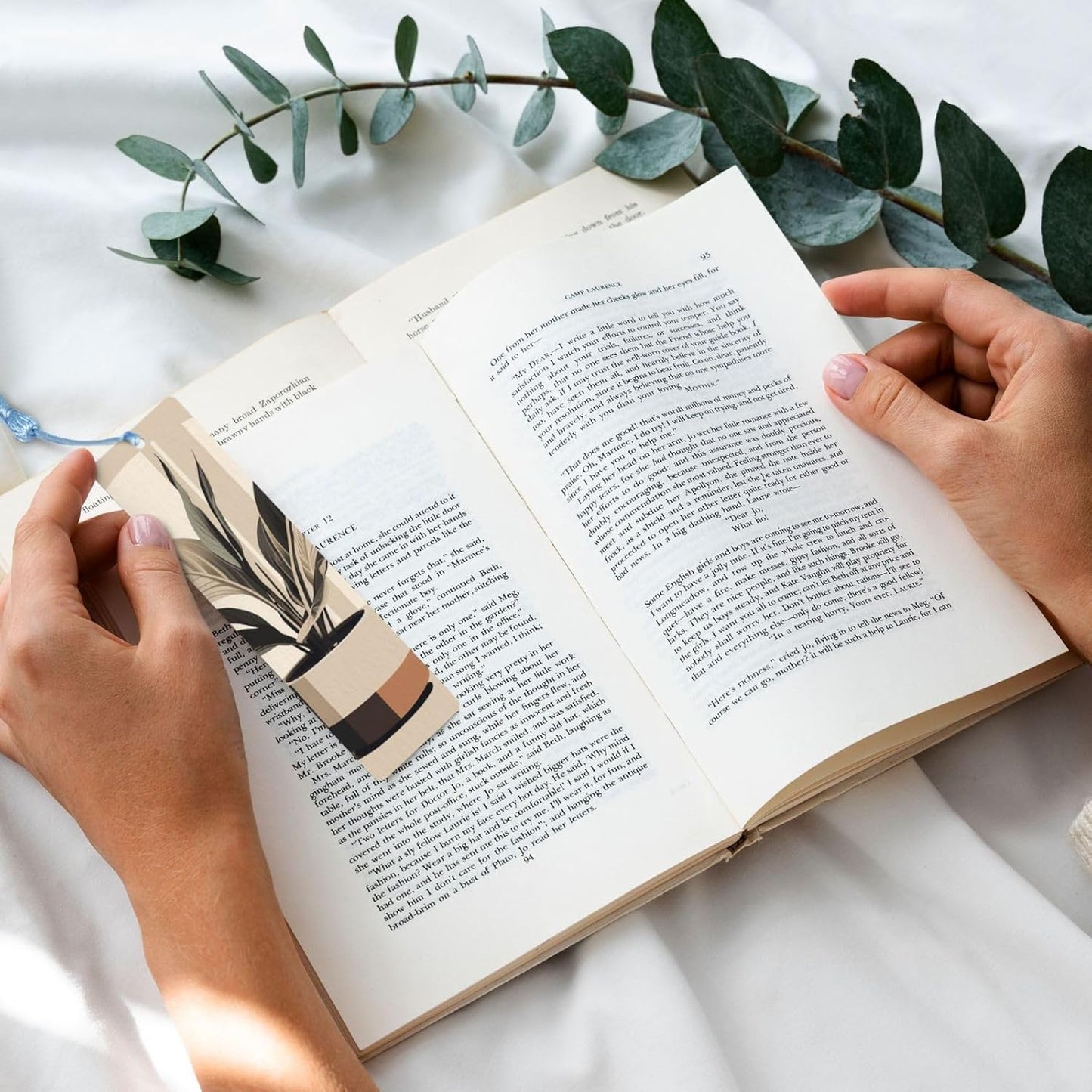 Simple Plant Bookmarks Gifts for Women Men, Wooden Bookmarks for Book Lovers, Vintage Book Marks Ornaments with Tassel, Unique Personalized Reading Page Markers Sky Blue