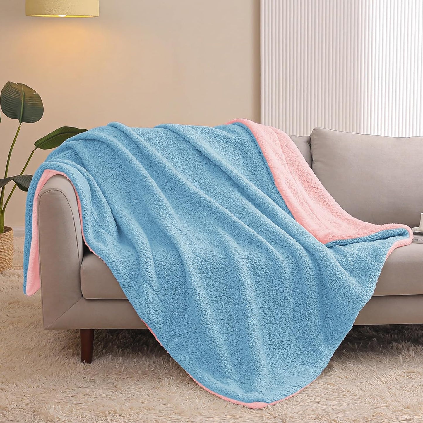 Exclusivo Mezcla Reversible Sherpa Throw Blanket for Couch, Thick and Warm Fleece Blankets for Winter, Soft Plush Fluffy, 50x60 Inches, Blue/Light Pink