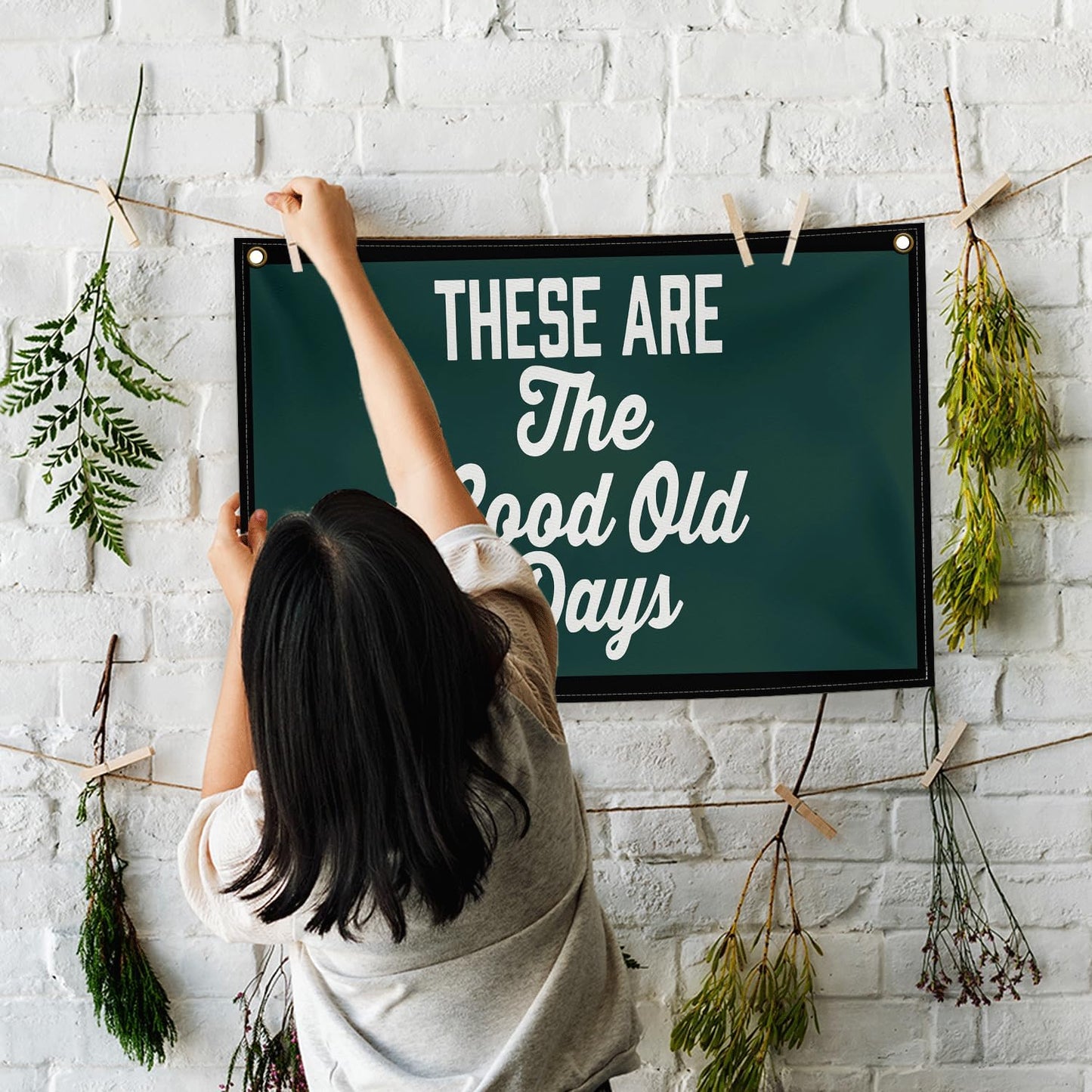 These Are The Good Old Days Sign Canvas Flag, Inspirational Vintage Decor, Door Sign Hanging Banner for Bedroom Livingroom, Retro Flag 30x20 Inch