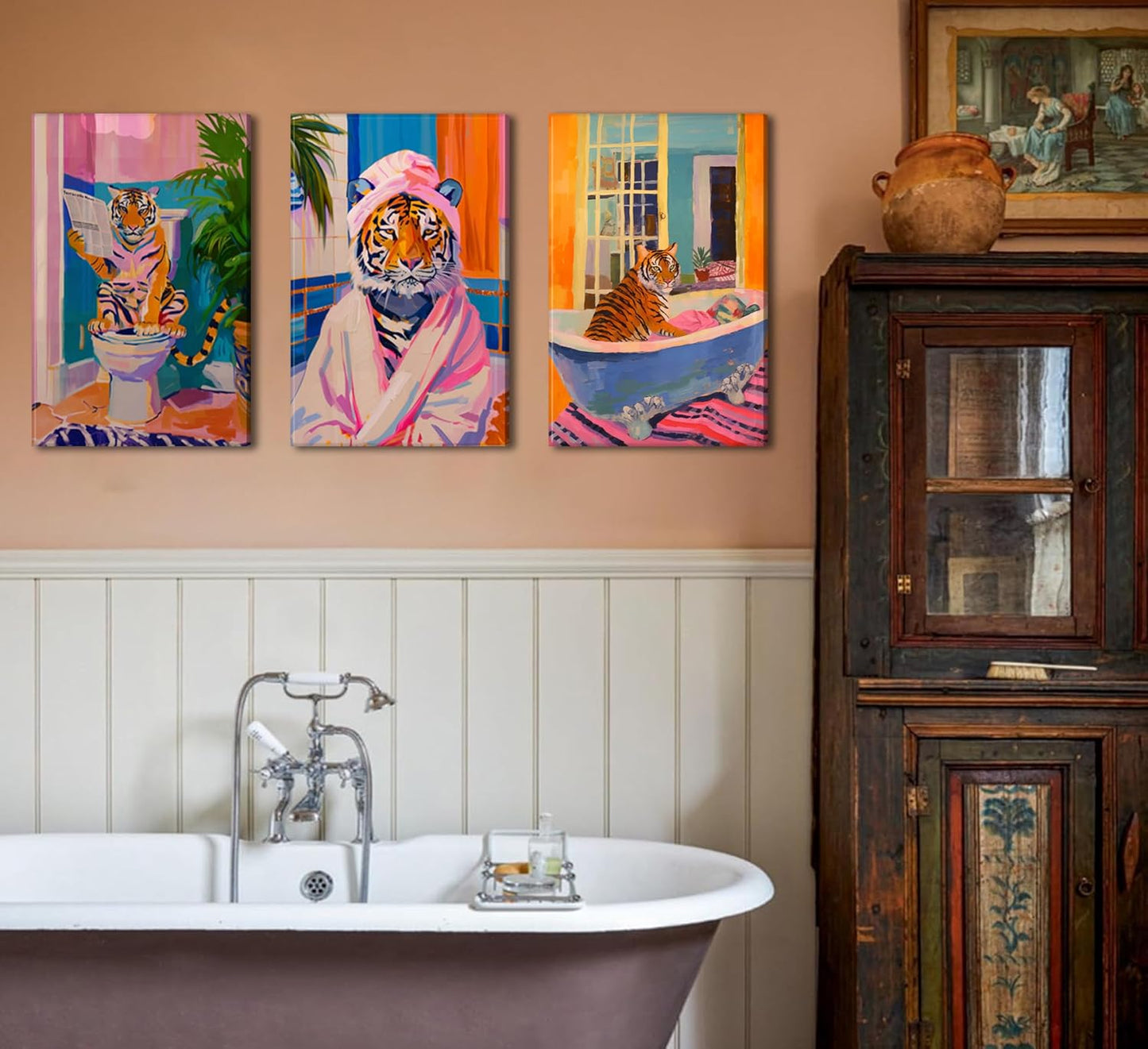 3 pcs Funny Bathroom Tiger Wall Art Eclectic Pink Kitsch Dopamine Aesthetic Animal Pictures Wall Decor Tiger in Bathtub Fashion Poster Print Artwork for Bathroom Toilet Furniture Decoration