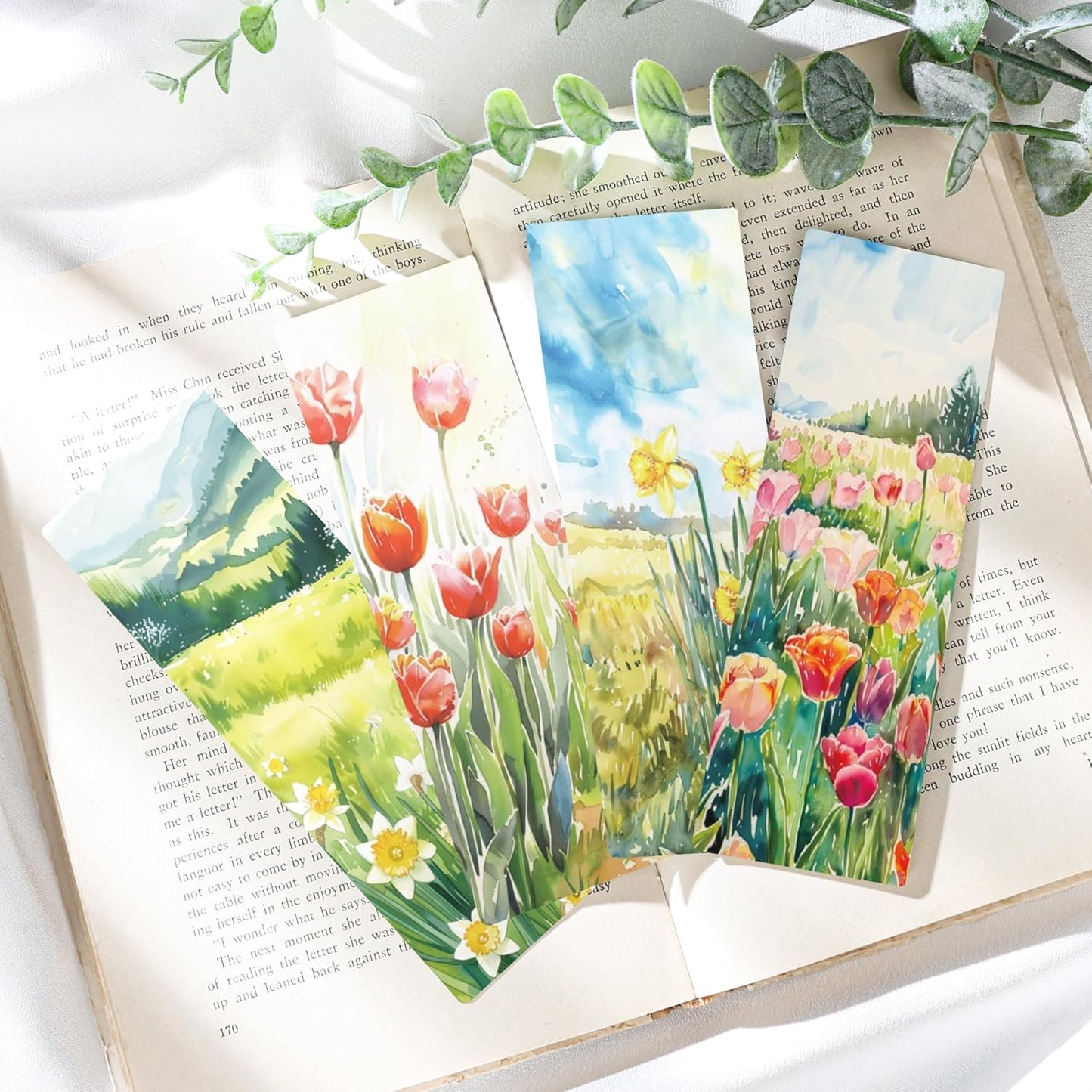 Vintage Flower Bookmark Gifts - 120 Pcs Cute Cats Dogs Paper Bookmarks Bulk for Women Book Lovers Nature Animals Page Marks School Reading Accessories Bookish Gift for Birthday Graduation