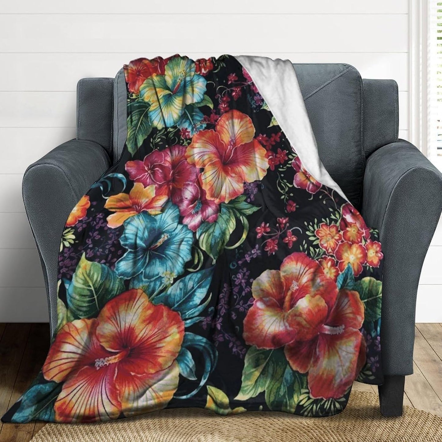 Beautiful Hibiscus Flower Throw Blanket for Couch Super Soft Warm Lightweight Throw Blankets Cozy Flannel Bed Blanket Cute Decorative Blankets for All Seasons Home Decor Gift 30"*40"（76 * 100cm）