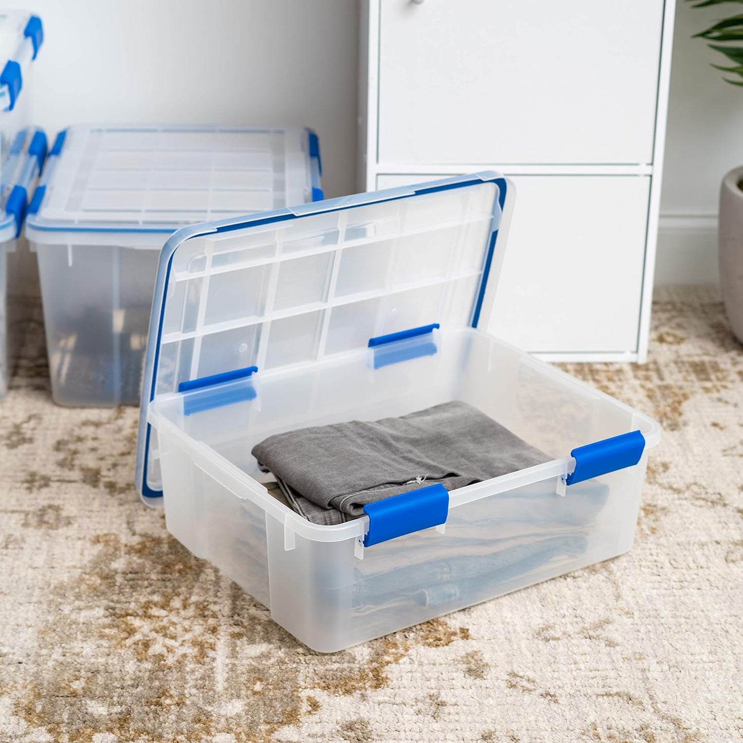IRIS USA WeatherPro 27 & 44 Qt Storage Bins with Lids, 4 Pack, BPA-Free Plastic Gasket Box with Tight Latch and Seal, Stackable Nestable Tote Tub - Clear/Blue