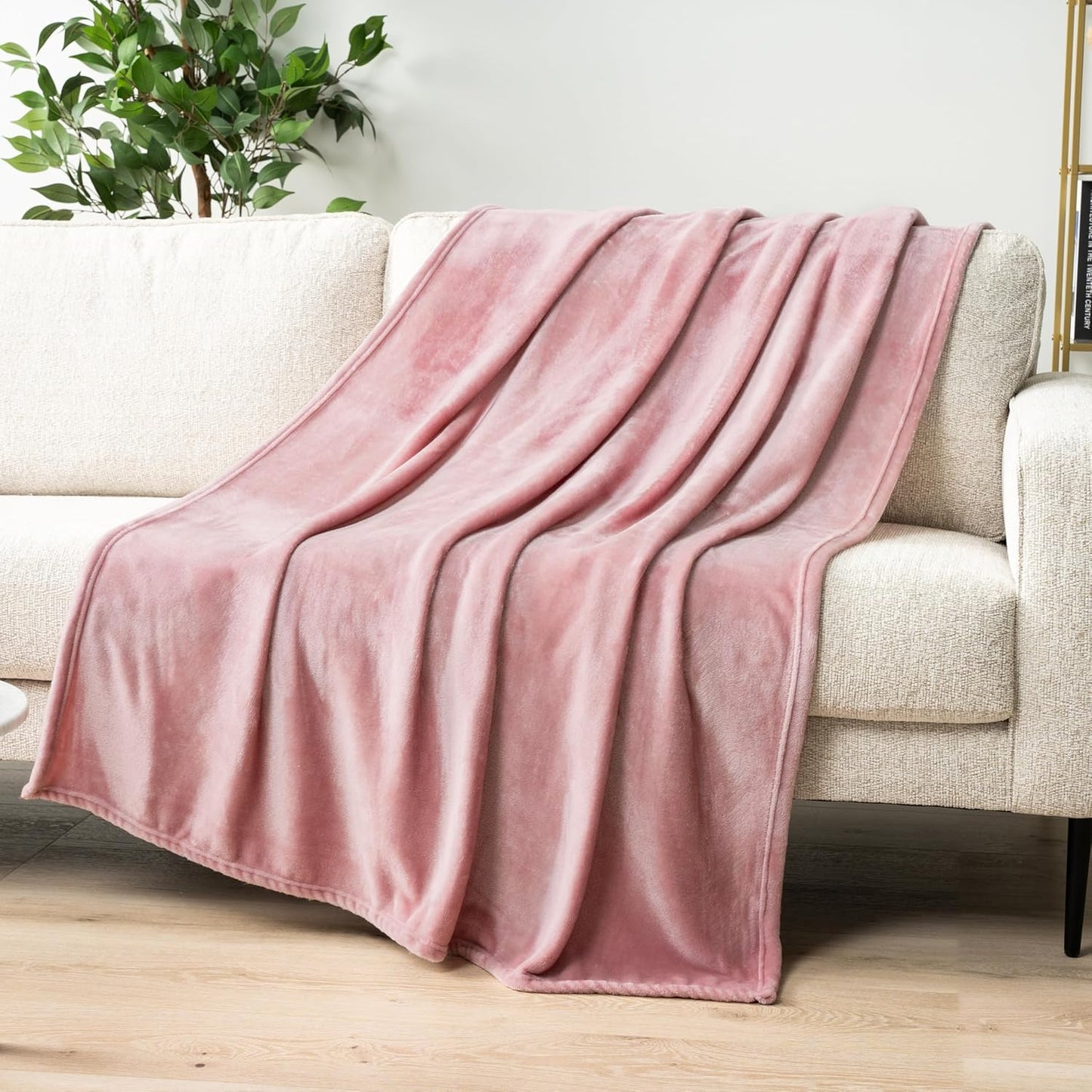 PAVILIA Pink Fleece Throw Blanket for Couch, Blush Pink Soft Fuzzy Flannel Throw for Sofa, Luxury Plush Microfiber Bed Blanket, Cozy Home Decorative Velvet Gift Blanket, 50x60