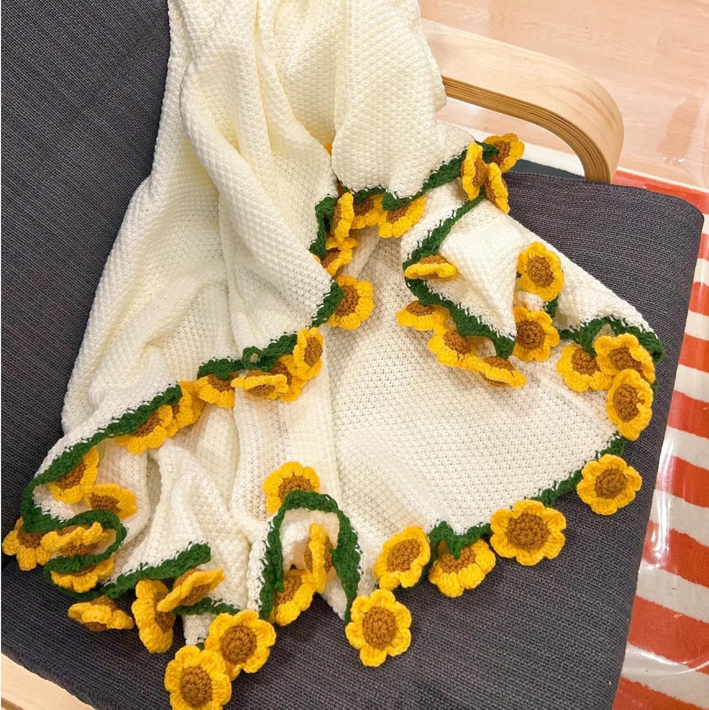 Crochet Flower Bouquet Blanket for Women-Handmade Crochet Sunflower Bouquet Blanket,Soft and Lightweight Knitted Throw Blankets, Gifts for Birthday Christmas Valentine’s Day(31in)