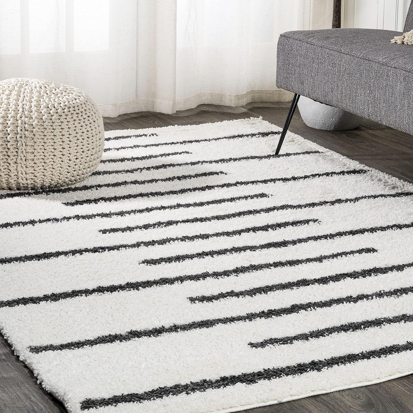 JONATHAN Y Alaro Berber Stripe Shag White/Gray Indoor Area Rug, 4x6, Bohemian, Contemporary, Easy-Cleaning for Living Room, Bedroom, Kitchen, Pet Friendly, Non-Shedding (MOH402A-4)
