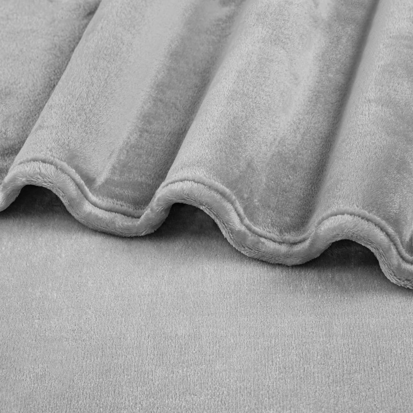 PAVILIA Light Grey Fleece Throw Blanket for Couch, Silver Super Soft Fuzzy Flannel Throw for Sofa, Luxury Plush Microfiber Bed Blanket, Cozy Home Decorative Velvet Gift Blanket, 50x60