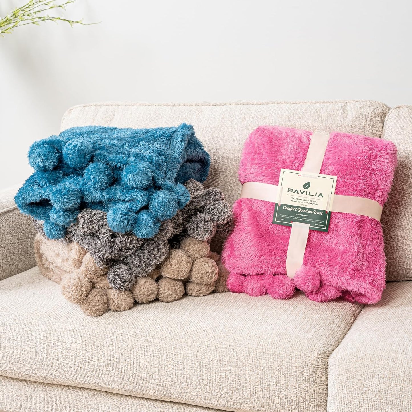 PAVILIA Pink Sherpa Throw Blanket for Couch, Warm Plush Pom Pom Blanket Throw Twin, Fuzzy Sofa Blanket Throw for Bed, Lightweight Soft Cozy Fluffy Blanket with Pom Poms, Hot Pink, 60x80