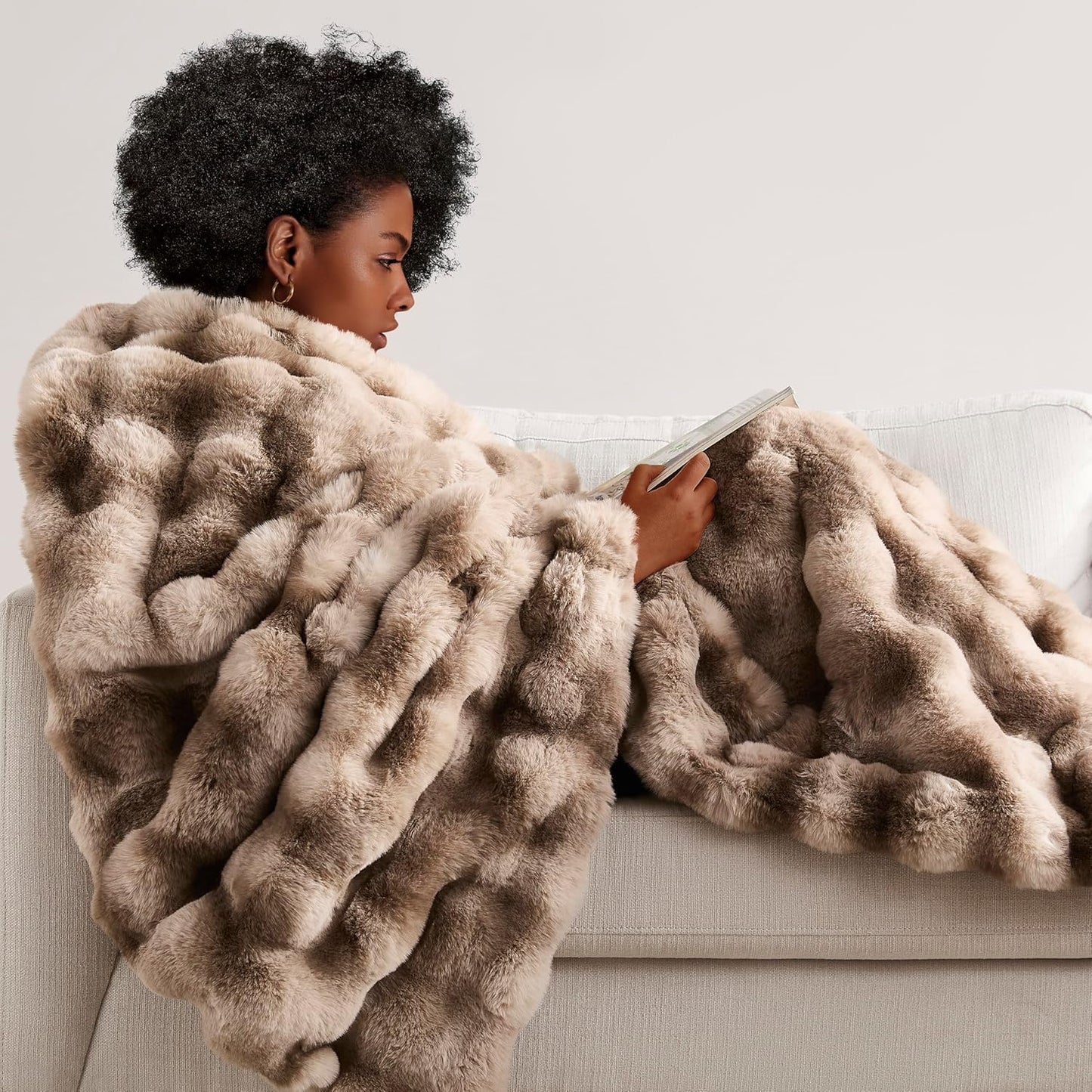 WDCOZY Luxury Bubble Throw Blanket, Faux Rabbit Fur Mink Plush Throw for Couch, Sofa and Bed, Soft Fluffy Fuzzy Furry Cozy Blanket, Thick and Warm for Women, 50x60 inches, Tie-Dye Grey, 950 GSM