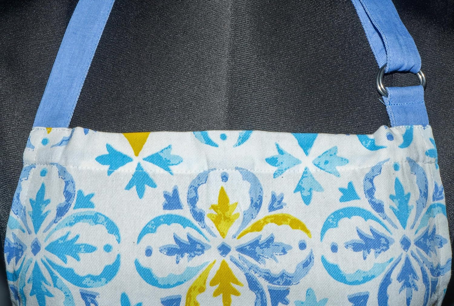 100% Cotton Kitchen Printed Apron with Pocket and Adjustable Neck with Long Ties Apron 25" X 31" for Women Men Chef Cooking, Baking, Gardening.