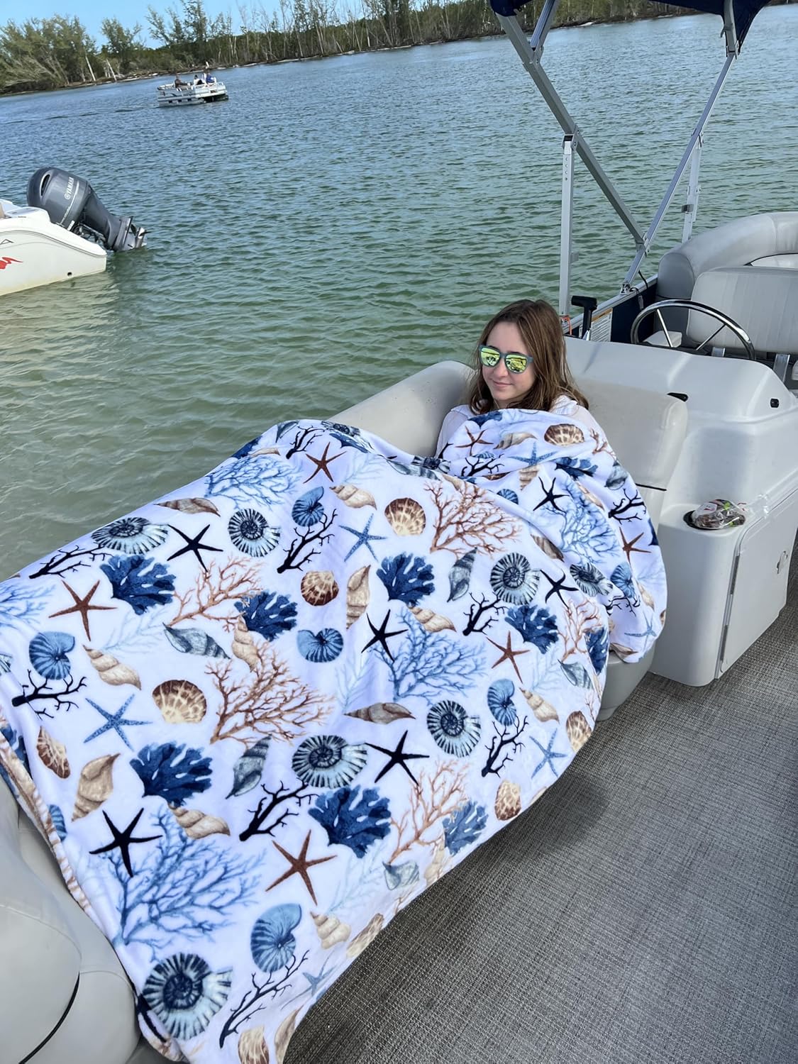 Ocean Life Coastal Throw Blanket: Soft Plush Velvet Fleece Blues Greys and Beige Brown on White, Accent with Shells Coral and Starfish, 50" x 70" Inches (Coral Reef)