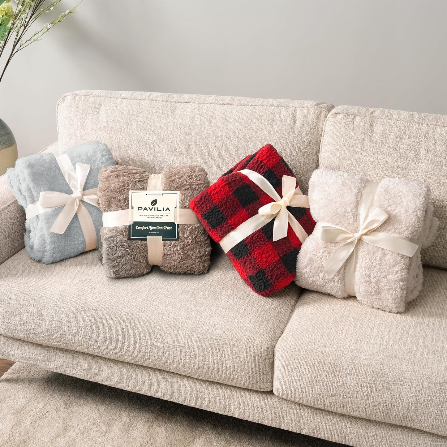 PAVILIA Sherpa Throw Blanket for Couch Sofa, Light Grey Fluffy Warm Plush Blanket for Bed, Cozy Super Soft Lightweight Throw, Fuzzy Decorative Blanket, All Season Home, 50x60