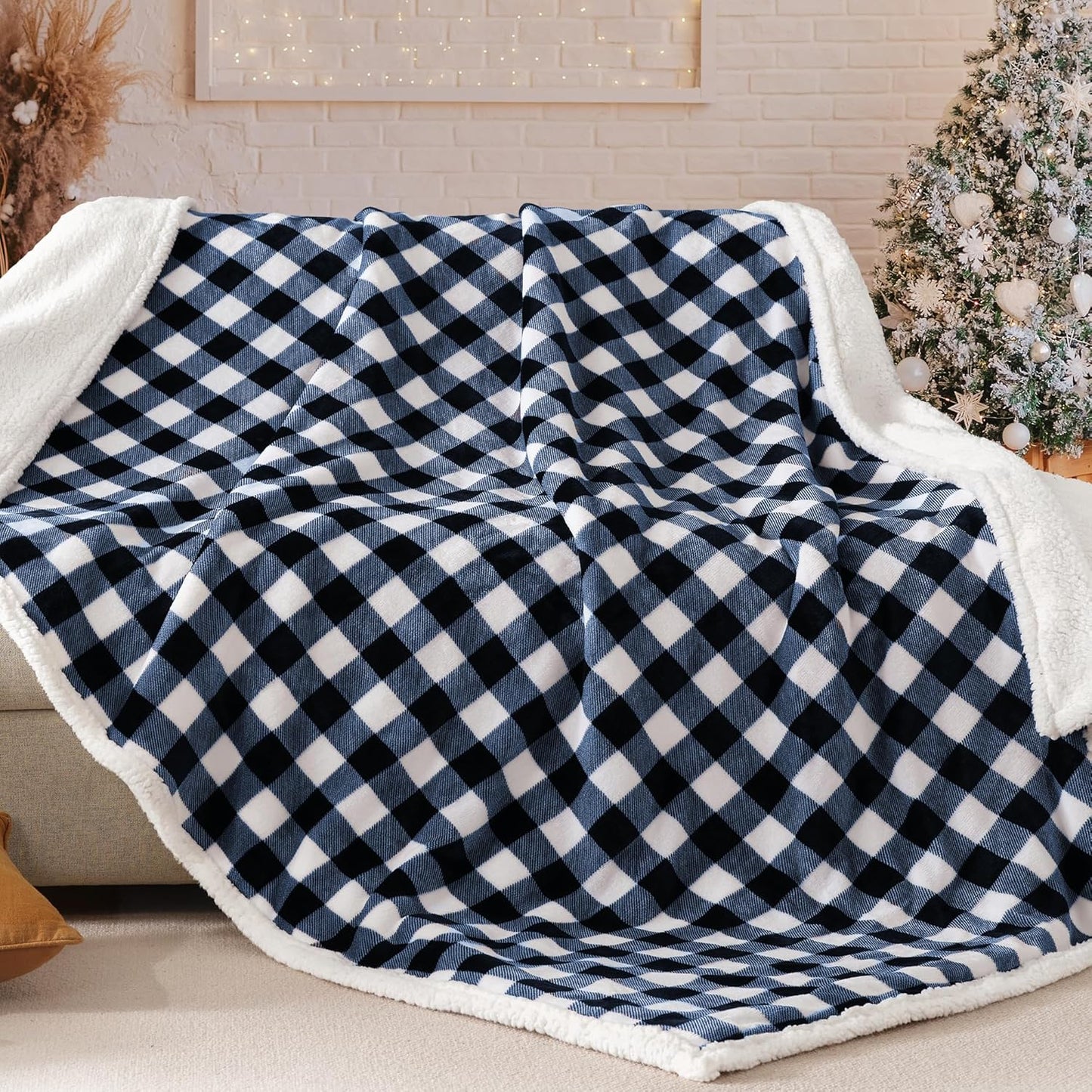 BEAUTEX Sherpa Fleece Throw Blanket, Super Soft Warm Buffalo Plaid Plush Blankets and Throws, Lightweight Cozy Fuzzy Blanket for Couch Sofa Bed (NavyBlue, 50" x 60")