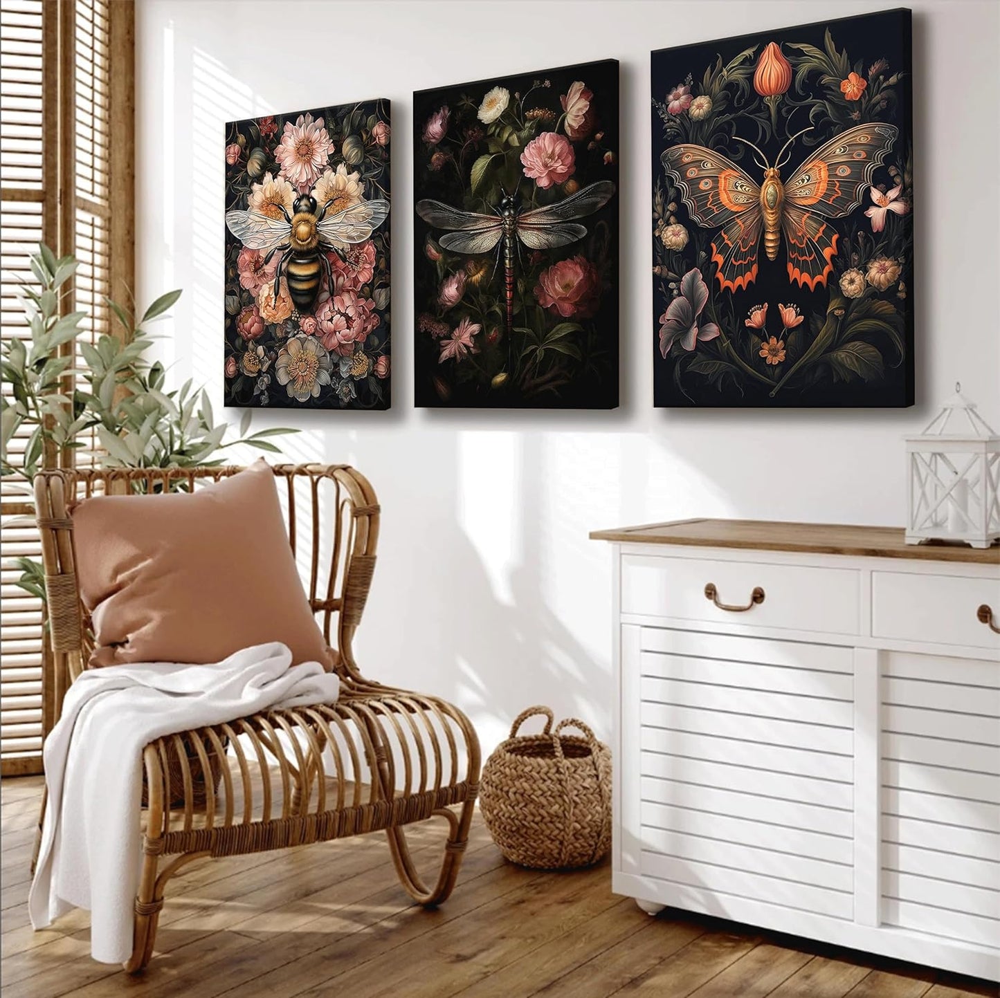 3pcs Dark Floral Canvas Wall Art Vintage Butterfly Dragonfly Bee Painting Picturts Wall Decor Gothic Dark Academia Aesthetic Posters Print Artwork for Bedroom Living Room Home Decoration 12x16in