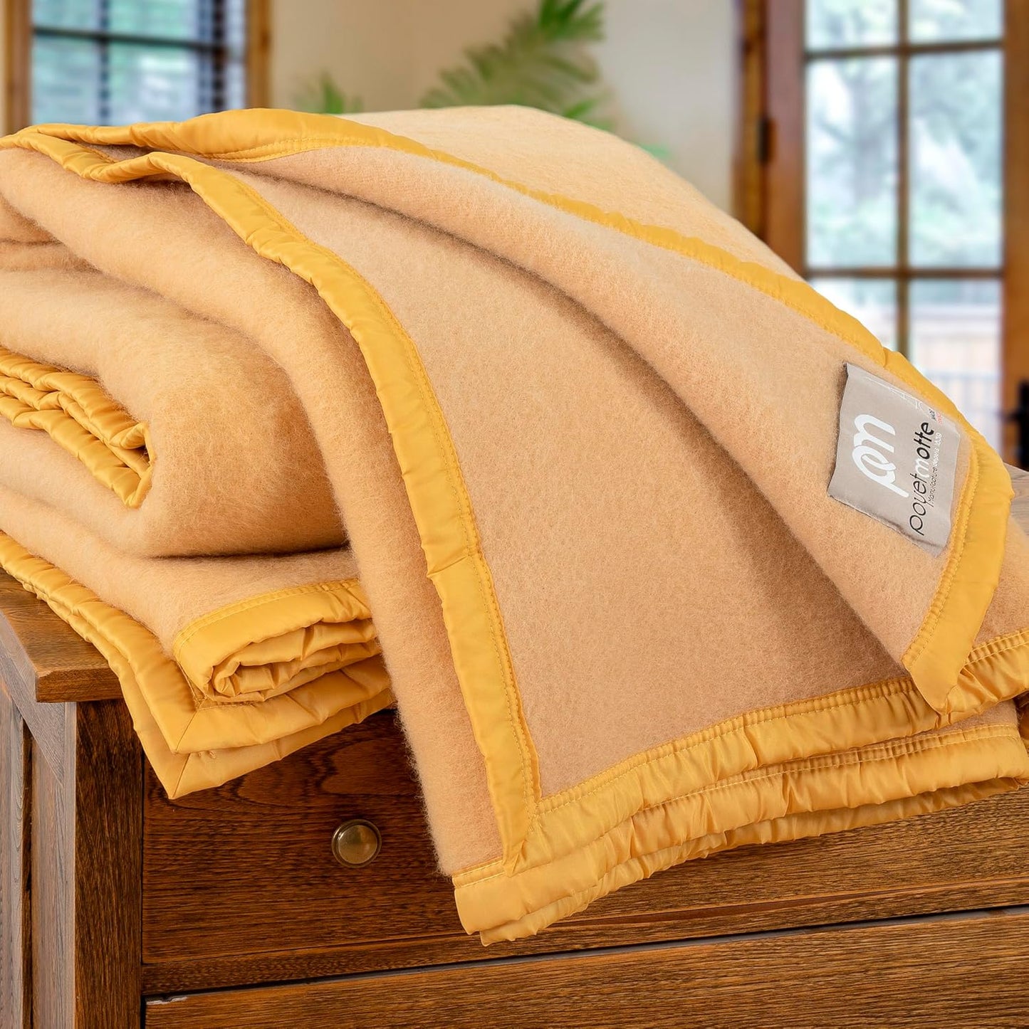 Poyet Motte Aubisque 500GSM Heavyweight 100-Percent Wool Blanket, Maise/Natural (Full/Queen Size)