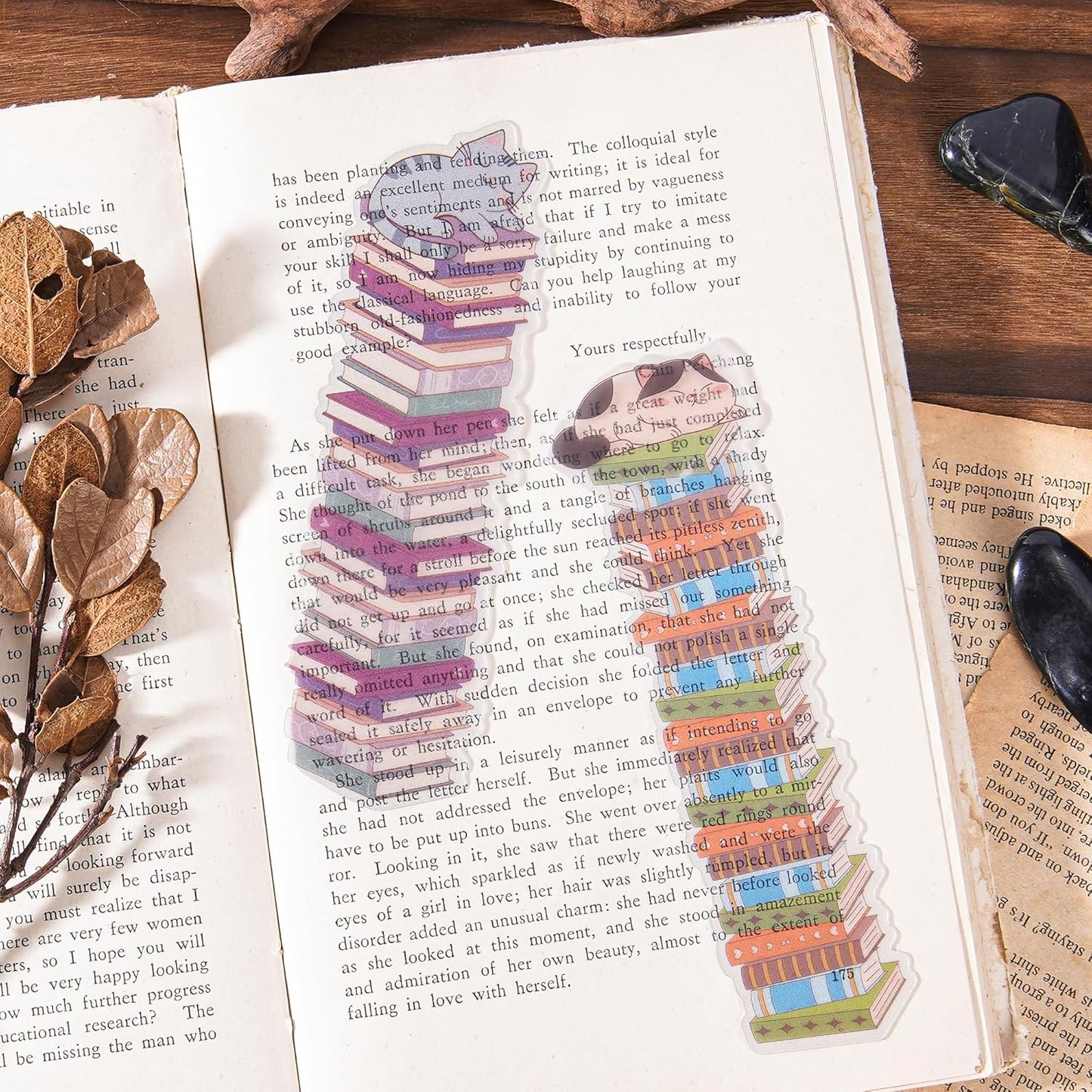 Cute Cats Bookmark Gifts - 6 Pcs Cartoon Animals Bookmarks for Kids Women Book Lovers Funny Cats Books Marks Page Clips Bookish Gift for Birthday Christmas Classroom Reading Accessories