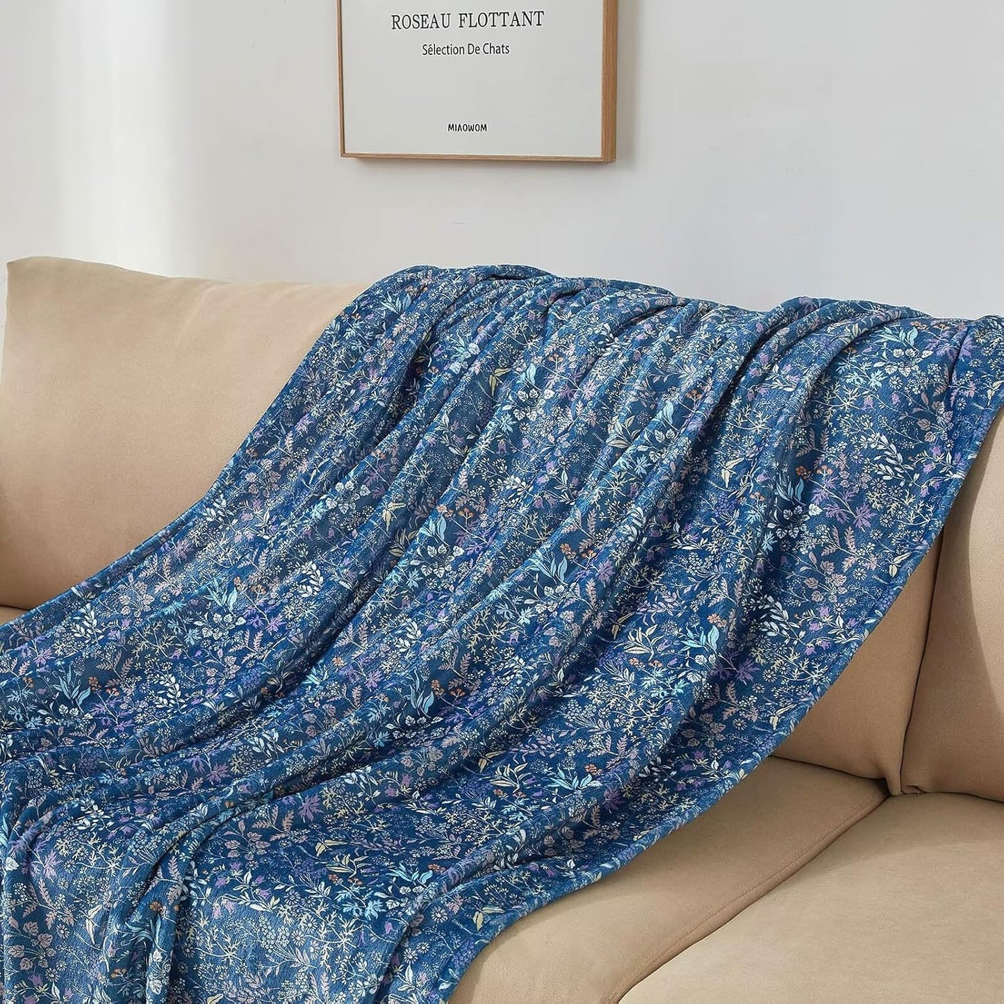Navy Blue Flannel Throw Blanket for Couch Sofa Bedroom All Season Use Lightweight Floral Fleece Autumn Fall Thin Throw Blankets for Office Naps Travel Soft Cozy Warm Blanket for Women