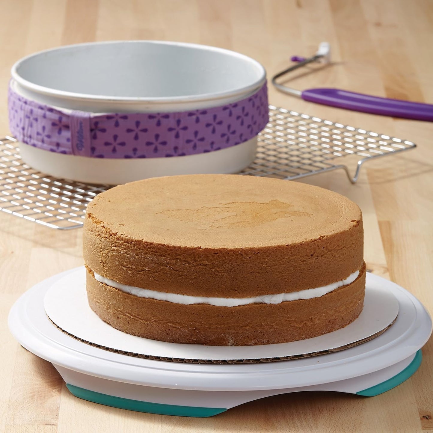 Wilton 2-Piece 9 x 2 Inch Round Cake Baking Pan Set, Even Heating Aluminum Bakeware for Tiered & Layered Cakes, Made without PFAS, Packaging May Vary