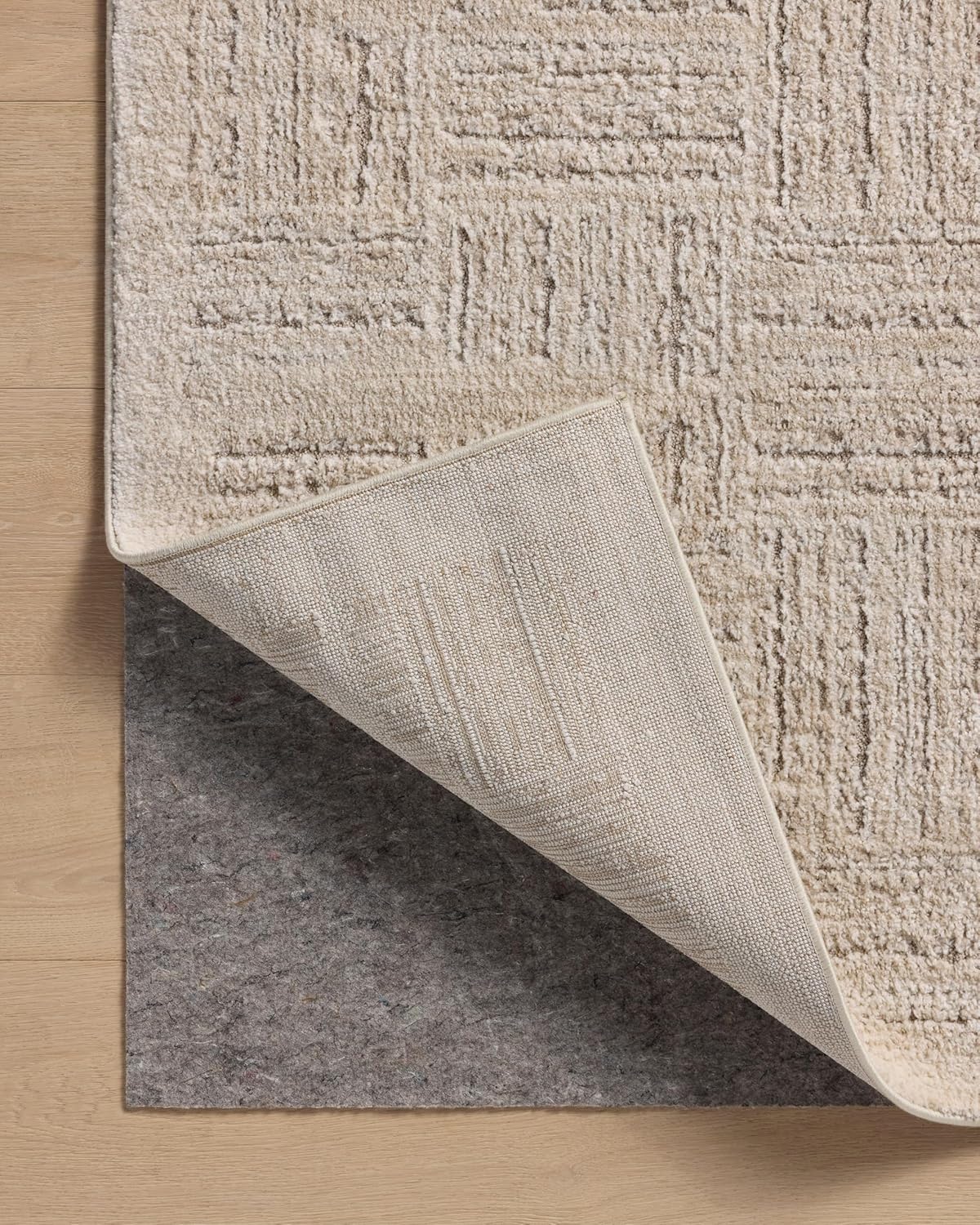 Loloi Amber Lewis Monty Collection MOT-01 Ivory/Taupe 4'-0" x 6'-0", .50" Pile Height, Accent Rug