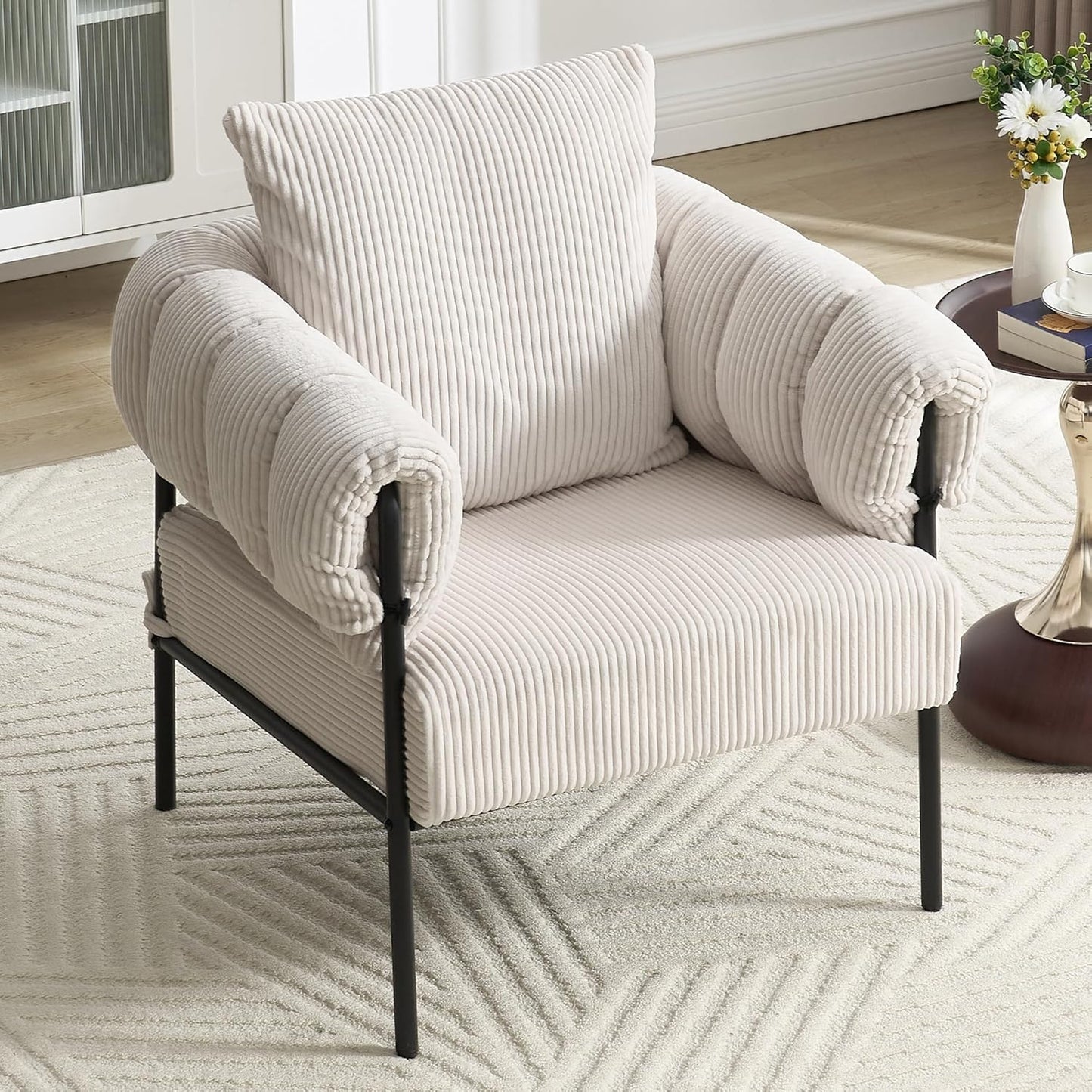 Modern Velvet Accent Chairs Set of 1, Comfy Large Living Room Sofa Chair, Upholstered Fabric Armchair with Pillow and Metal Legs for Office/Bedroom/Reading Beige