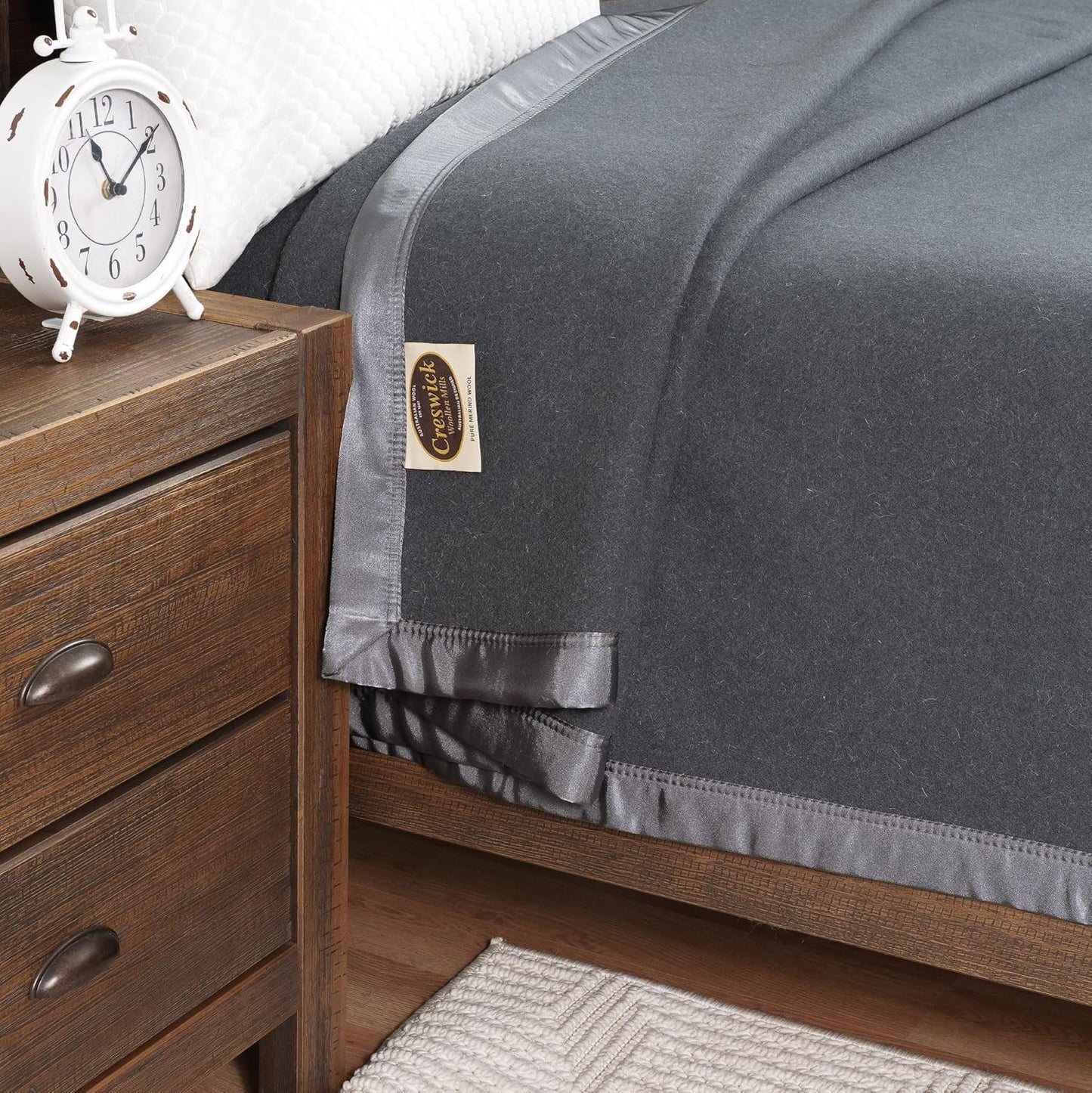 Creswick Woollen Mills 100% Australian Merino Wool Blanket – Soft Warm and Natural with Satin Binding, Breathable Luxury Bedding for All Seasons, (Charcoal, Full/Queen Size)