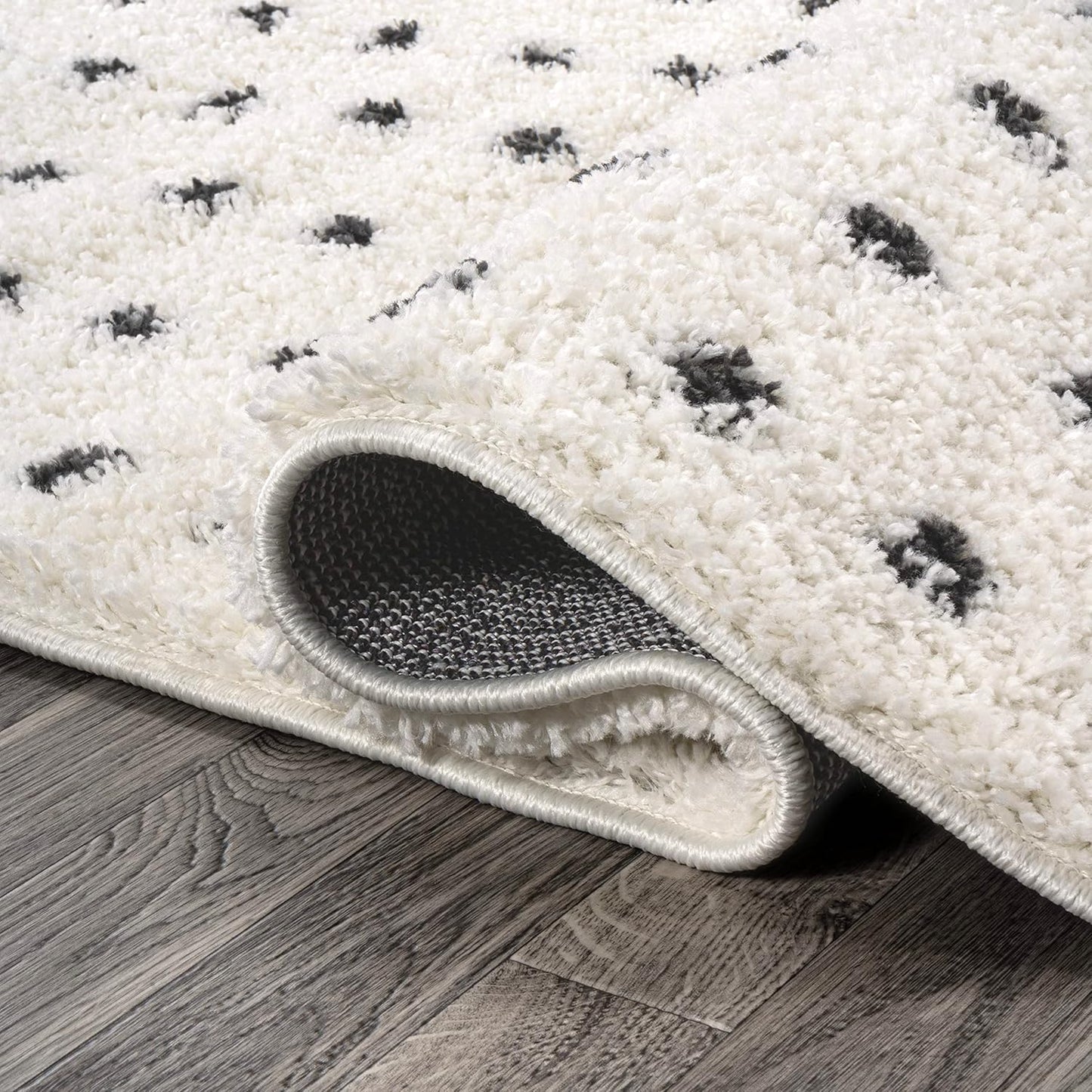 JONATHAN Y Pele Modern Geometric Dot Shag White/Gray Indoor Area Rug, 3x5, Bohemian, Contemporary, Easy-Cleaning for Living Room, Bedroom, Kitchen, Pet Friendly, Non-Shedding (MOH400A-3)