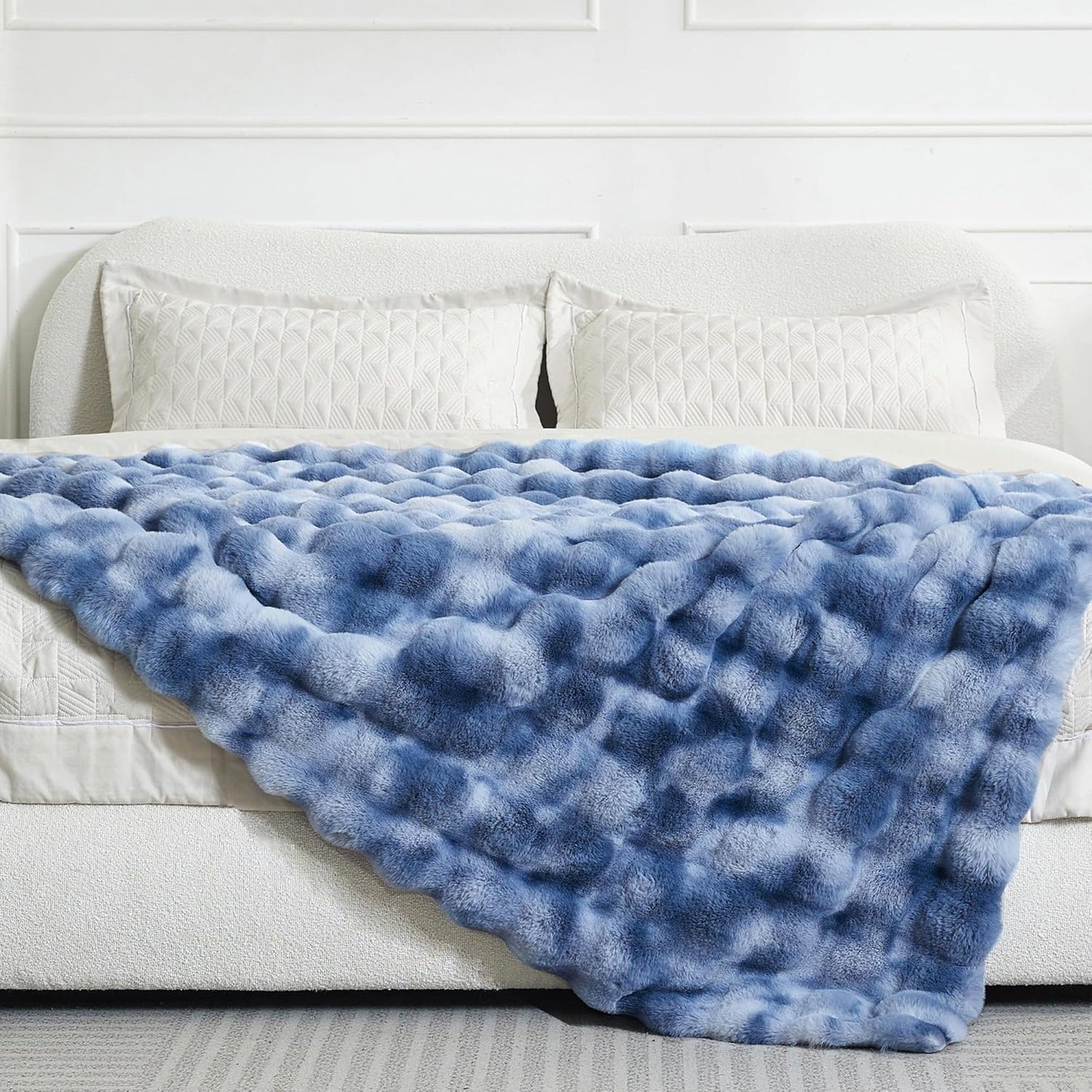 Ultra Plush Bubble Faux Rabbit Fur Blanket – 950GSM Thick Fluffy Throw Blanket for Bed, Couch, Sofa, or Gift, 50" × 60", Tie-dye Blue