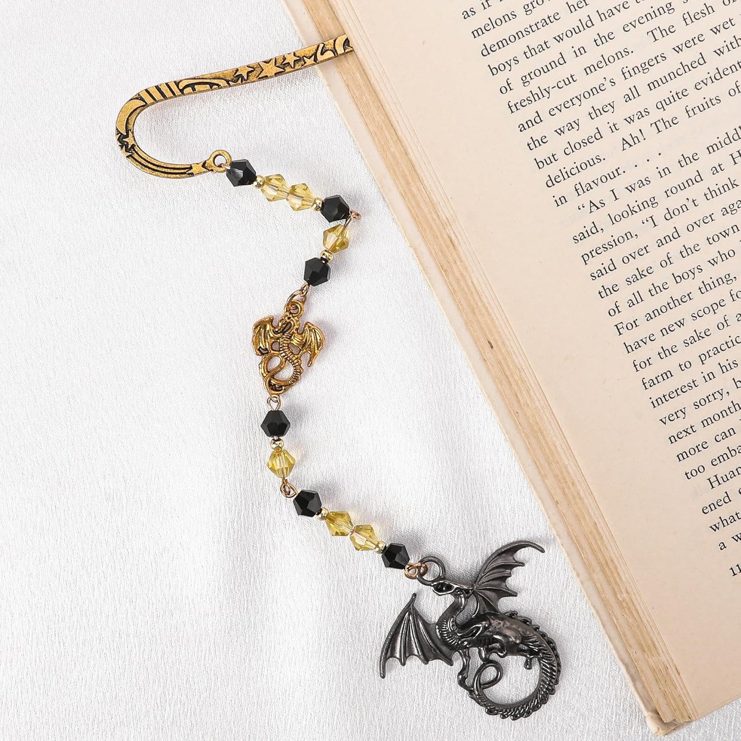 Fantasy Dragon Metal Bookmark - Vintage Fourth Wing Hook Book Marks Page Mark with Beaded Gold Black Dragons Charm for Men Students Teachers Reading Lovers Birthday Gifts School Accessories